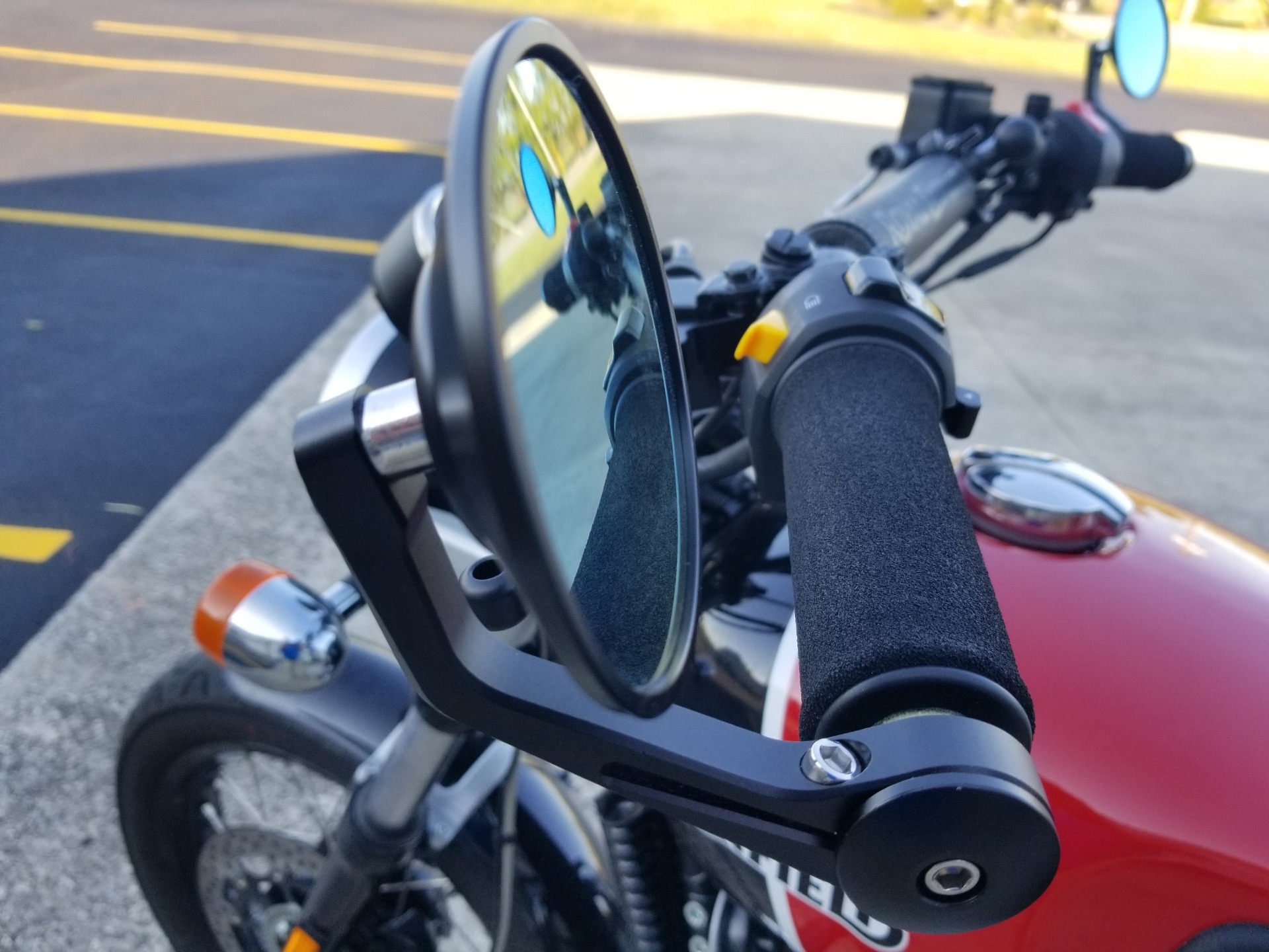 2019 Royal Enfield INT650 in Aurora, Ohio - Photo 5