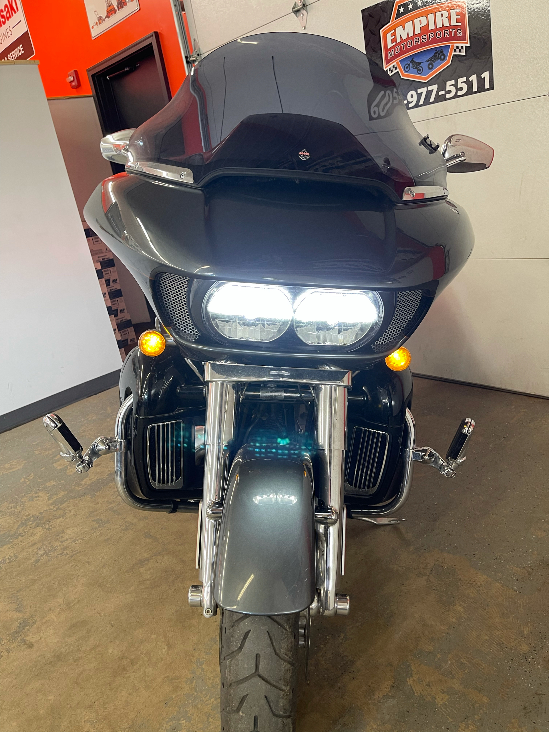 Used 2016 Harley Davidson Cvo Road Glide Ultra Motorcycles In Sioux Falls Sd Har955355 Charcoal Slate Carbon Dust