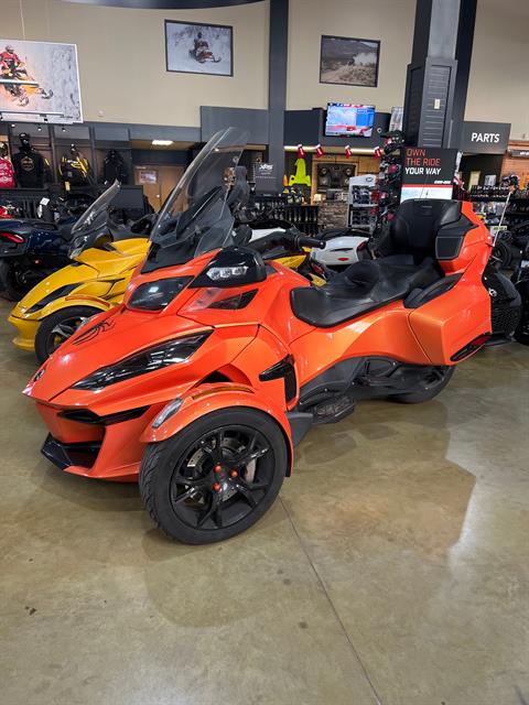 2019 Can-Am Spyder RT Limited in Elma, New York - Photo 1