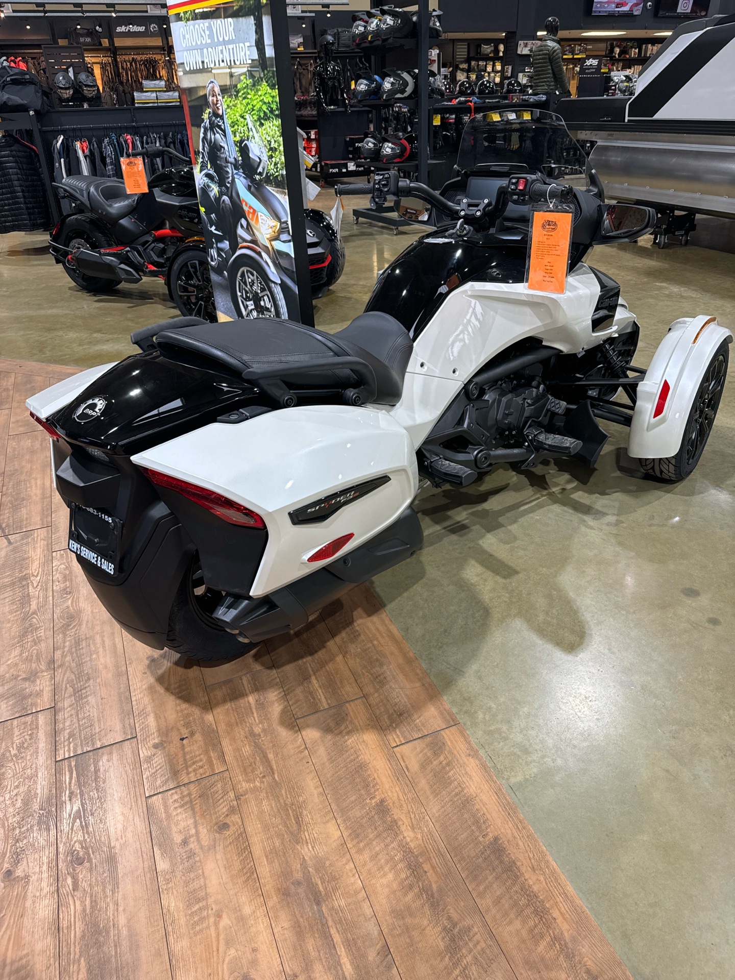 2024 Can-Am Spyder F3-T in Elma, New York - Photo 3