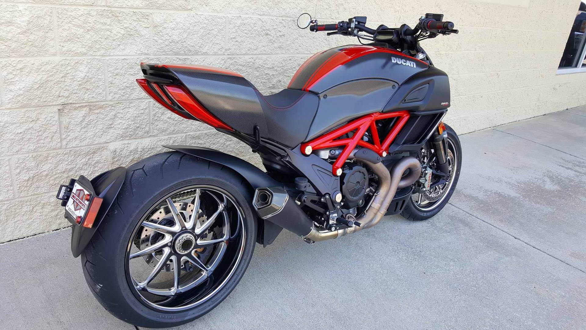 Ducati Diavel 1200 габариты