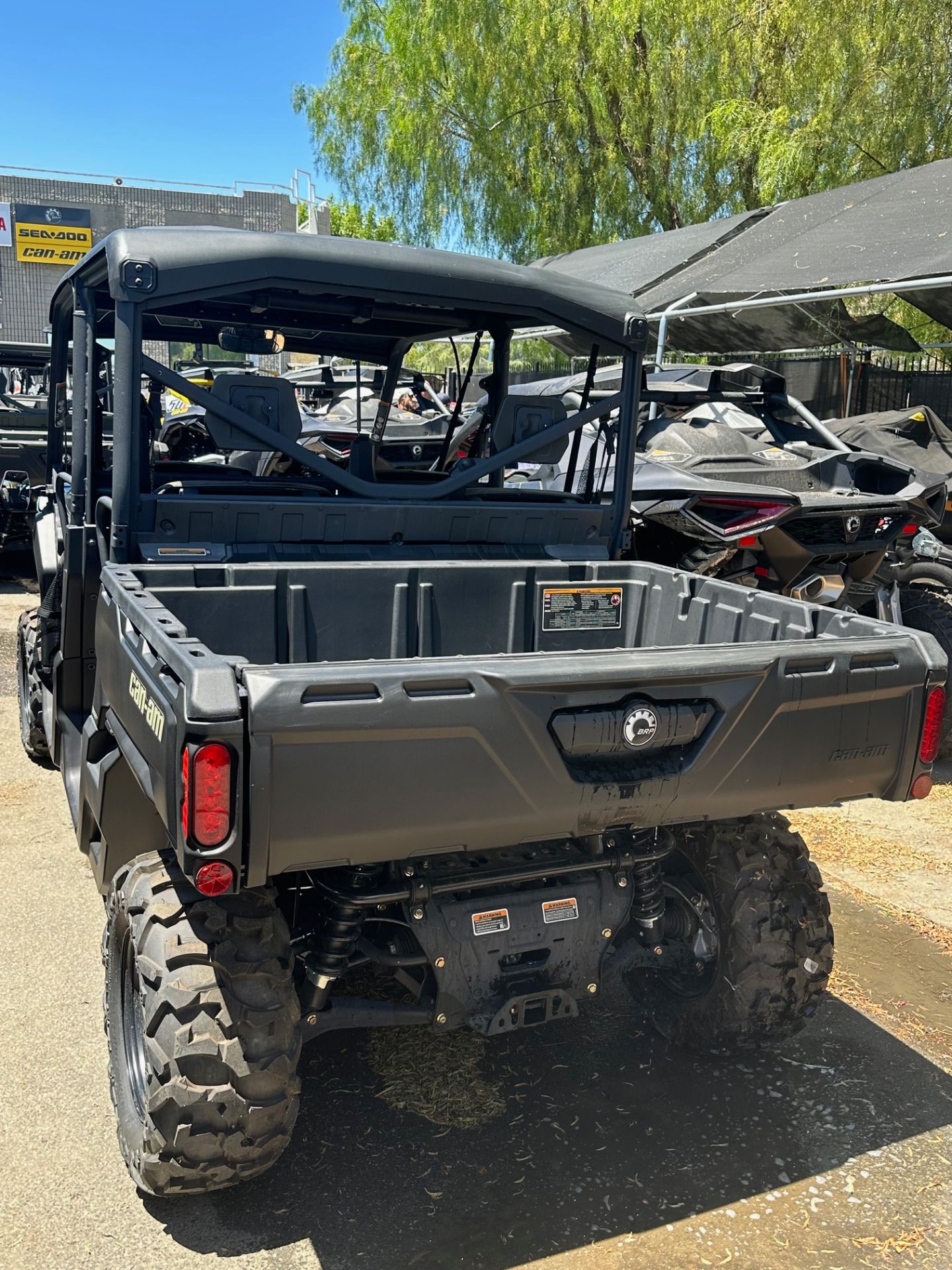 2023 Can-Am Defender MAX HD7 in Castaic, California - Photo 4