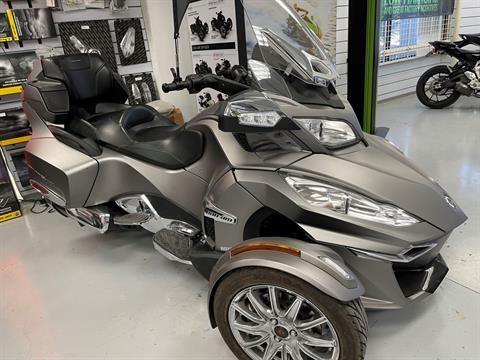 2014 Can-Am Spyder® RT Limited in Castaic, California - Photo 1