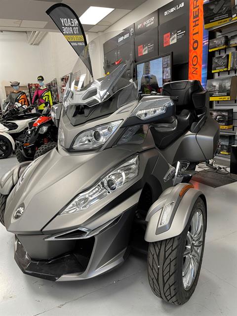 2014 Can-Am Spyder® RT Limited in Castaic, California - Photo 3