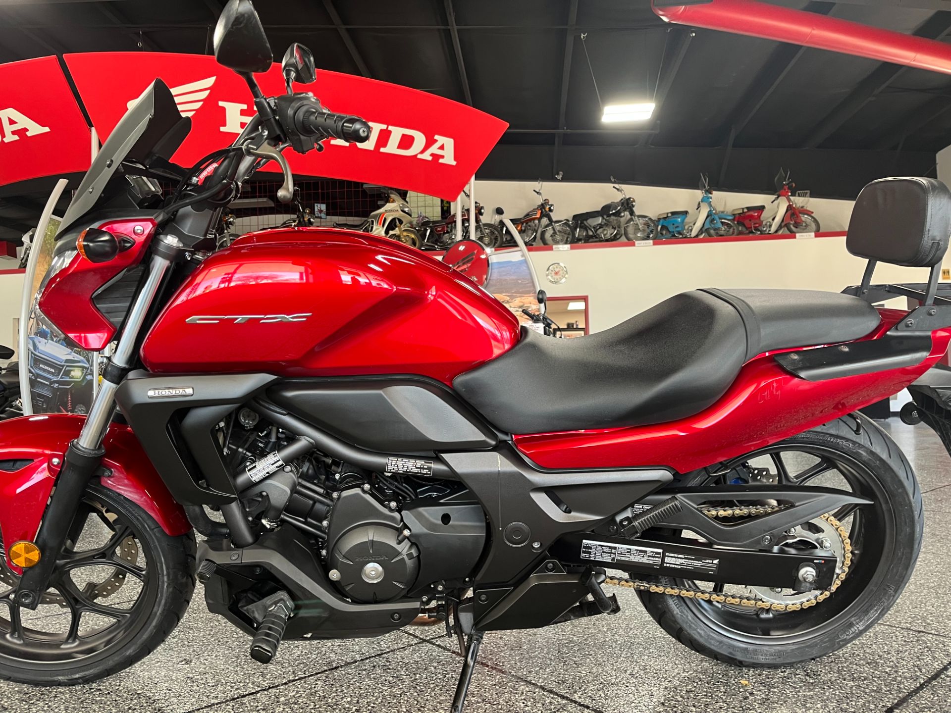 2014 Honda CTX®700N in Ottawa, Ohio - Photo 2