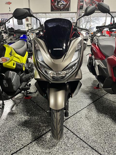 2023 Honda PCX in Ottawa, Ohio - Photo 2