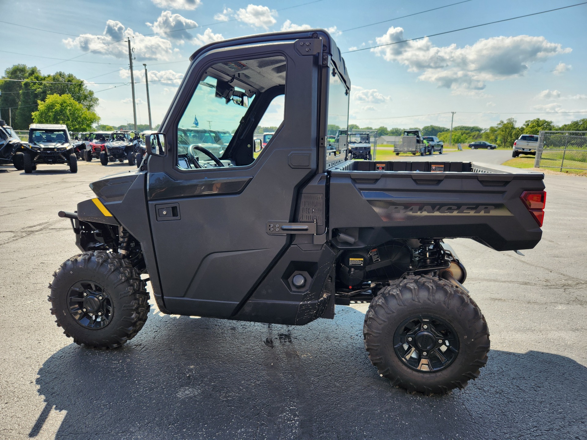 2025 Polaris Ranger 1000 Premium in Fond Du Lac, Wisconsin - Photo 3