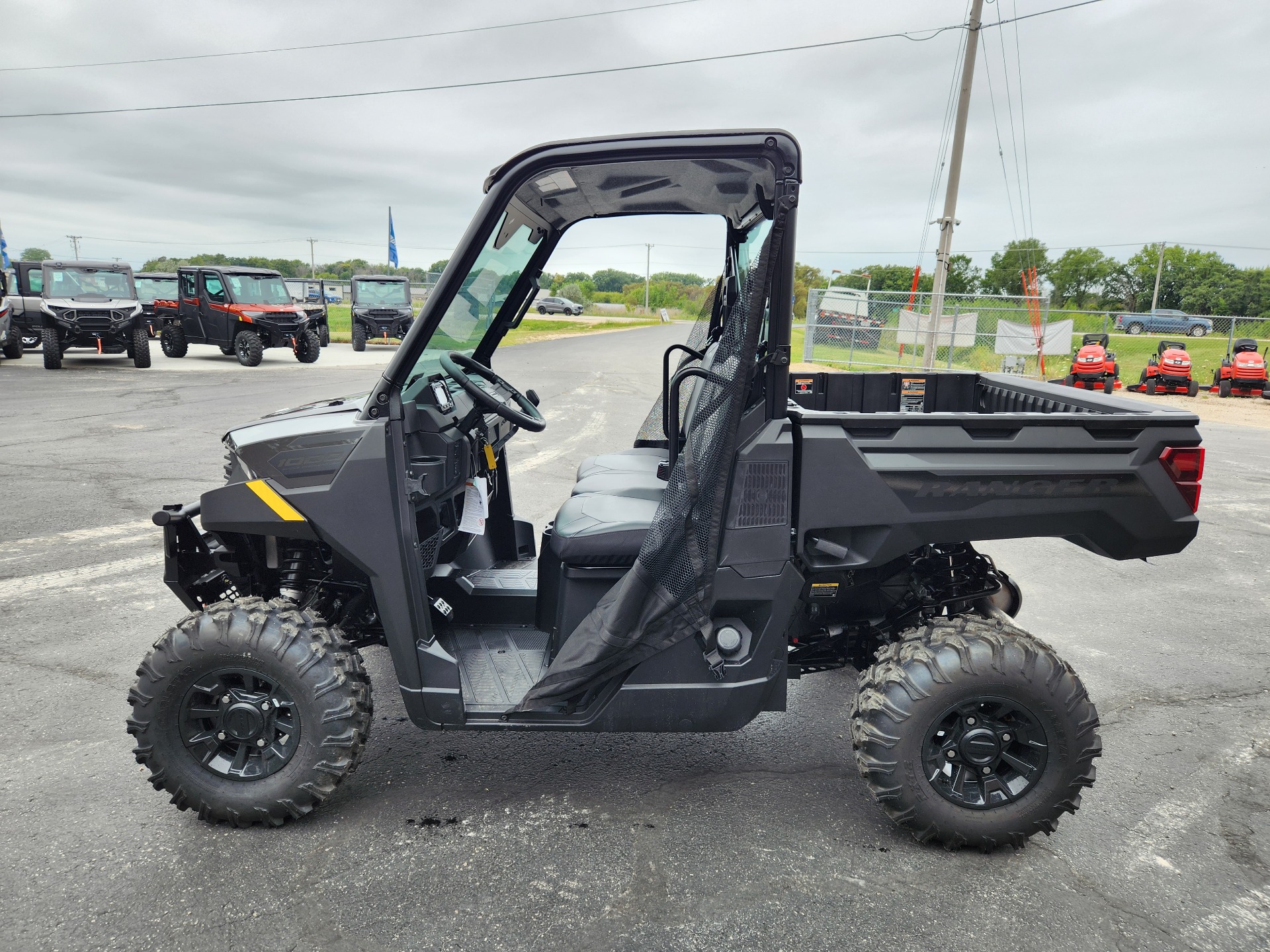 2025 Polaris Ranger 1000 Premium in Fond Du Lac, Wisconsin - Photo 3