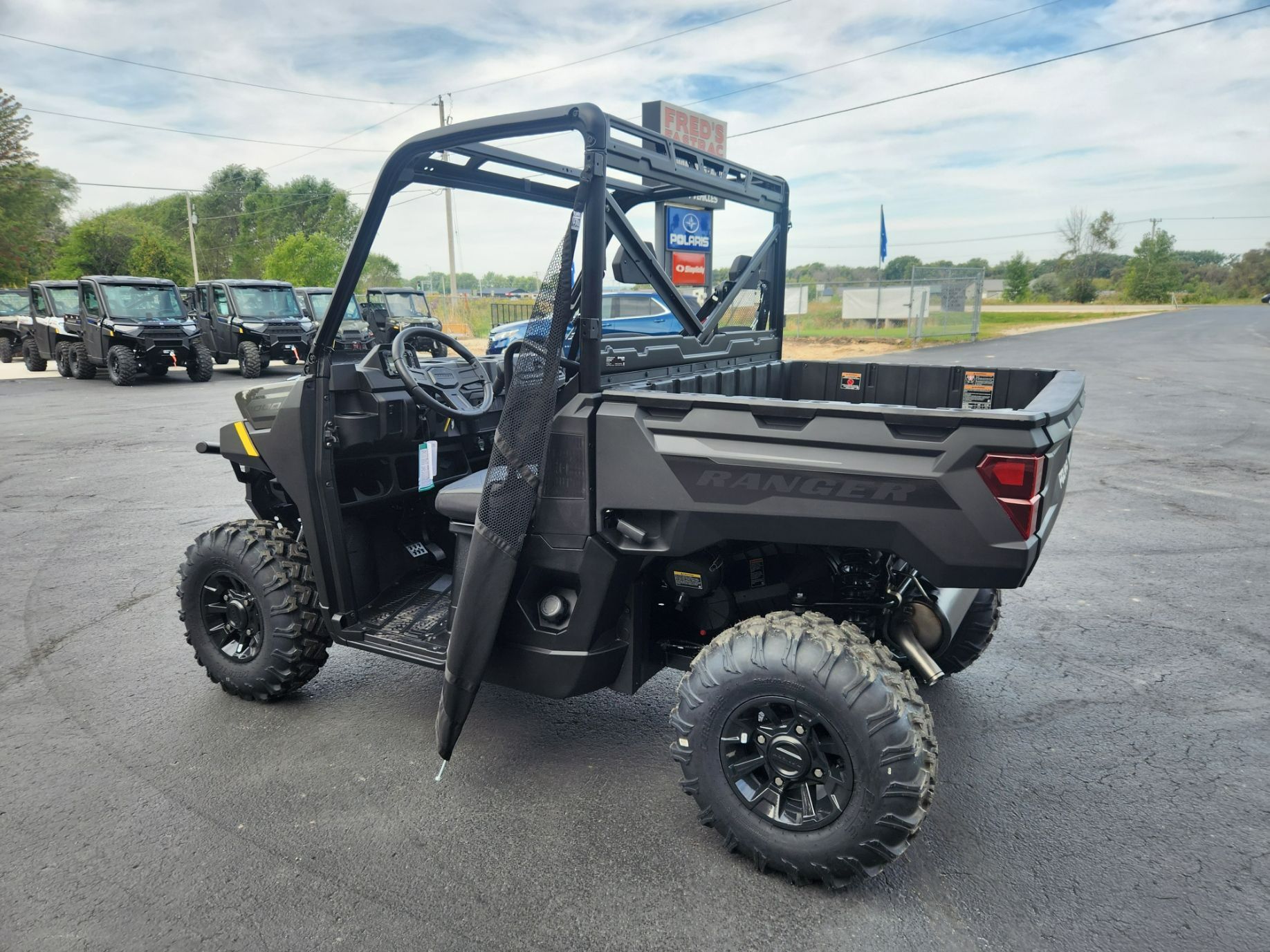 2024 Polaris Ranger 1000 Premium in Fond Du Lac, Wisconsin - Photo 3