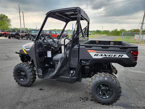 2025 Polaris Ranger 1000 Premium in Fond Du Lac, Wisconsin - Photo 3