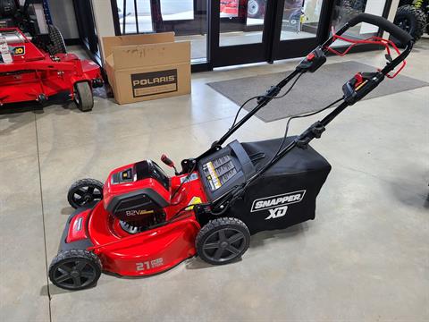 Snapper SXD21SPWM82K 21 in. 82V Max Lithium-Ion Cordless Self-Propelled in Fond Du Lac, Wisconsin - Photo 5