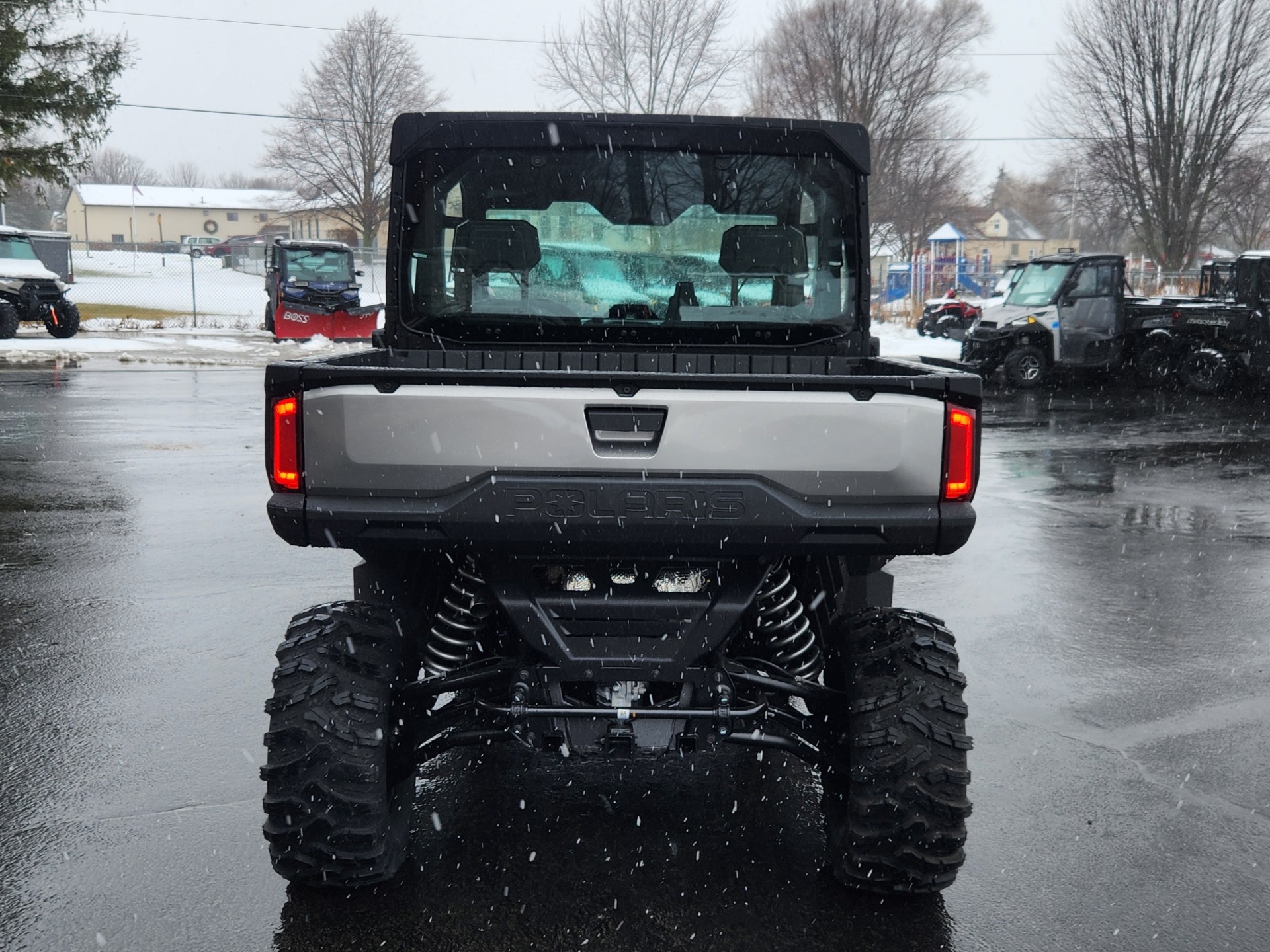 2024 Polaris Ranger Crew XD 1500 Premium in Fond Du Lac, Wisconsin - Photo 3