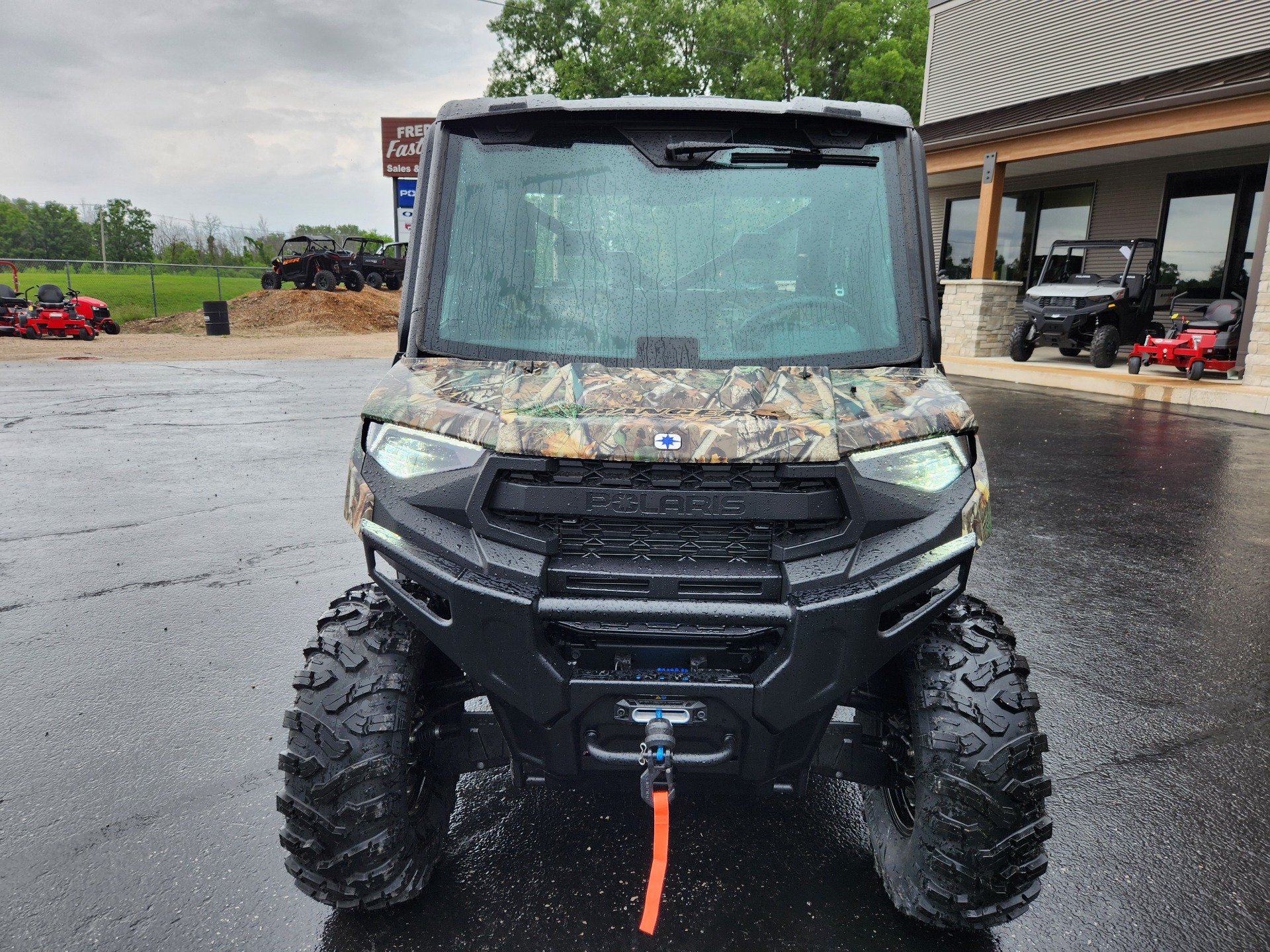 2025 Polaris Ranger Crew XP 1000 NorthStar Edition Premium with Fixed Windshield in Fond Du Lac, Wisconsin - Photo 2