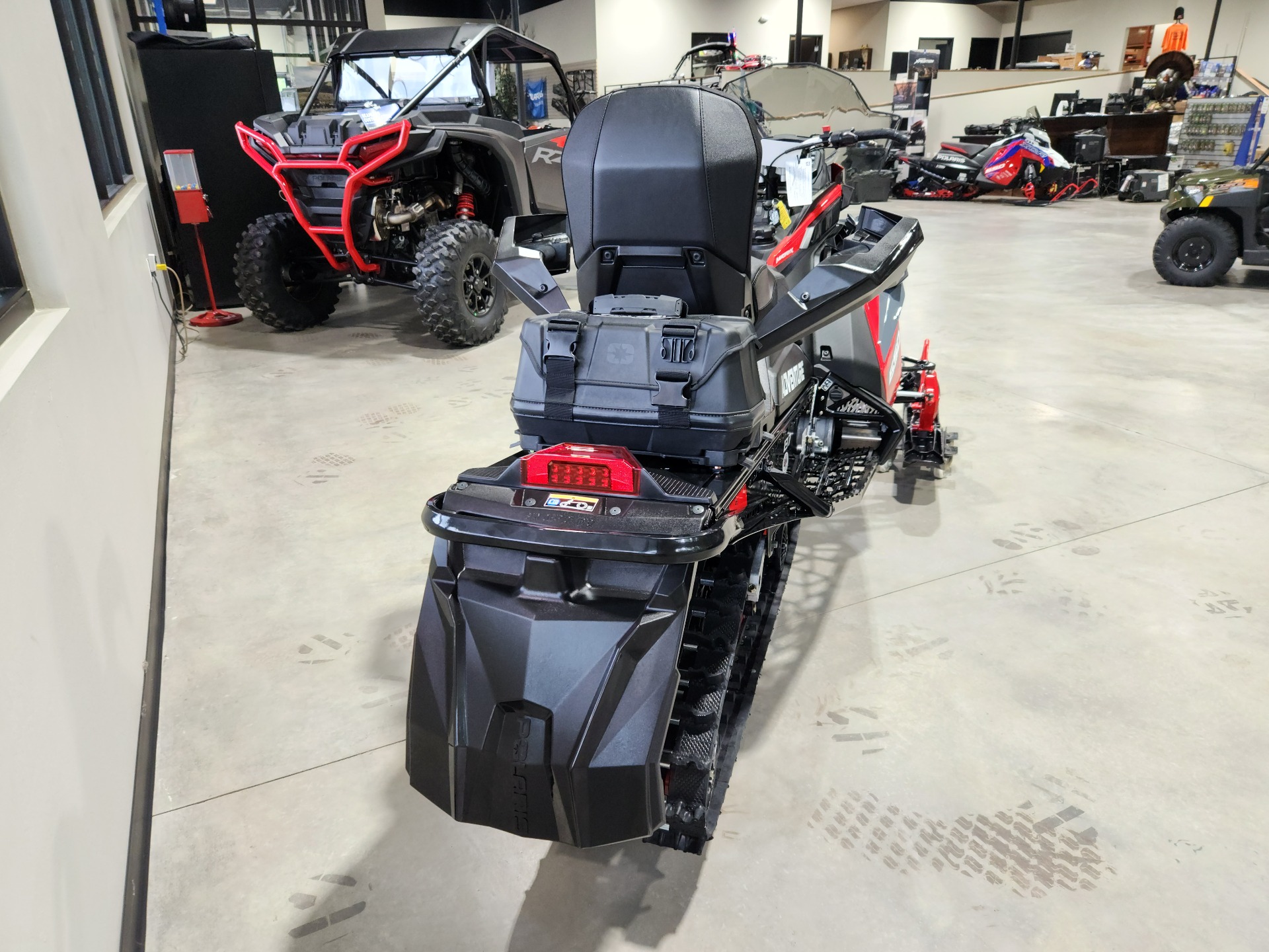 2024 Polaris 650 Indy Adventure 137 ES in Fond Du Lac, Wisconsin - Photo 4