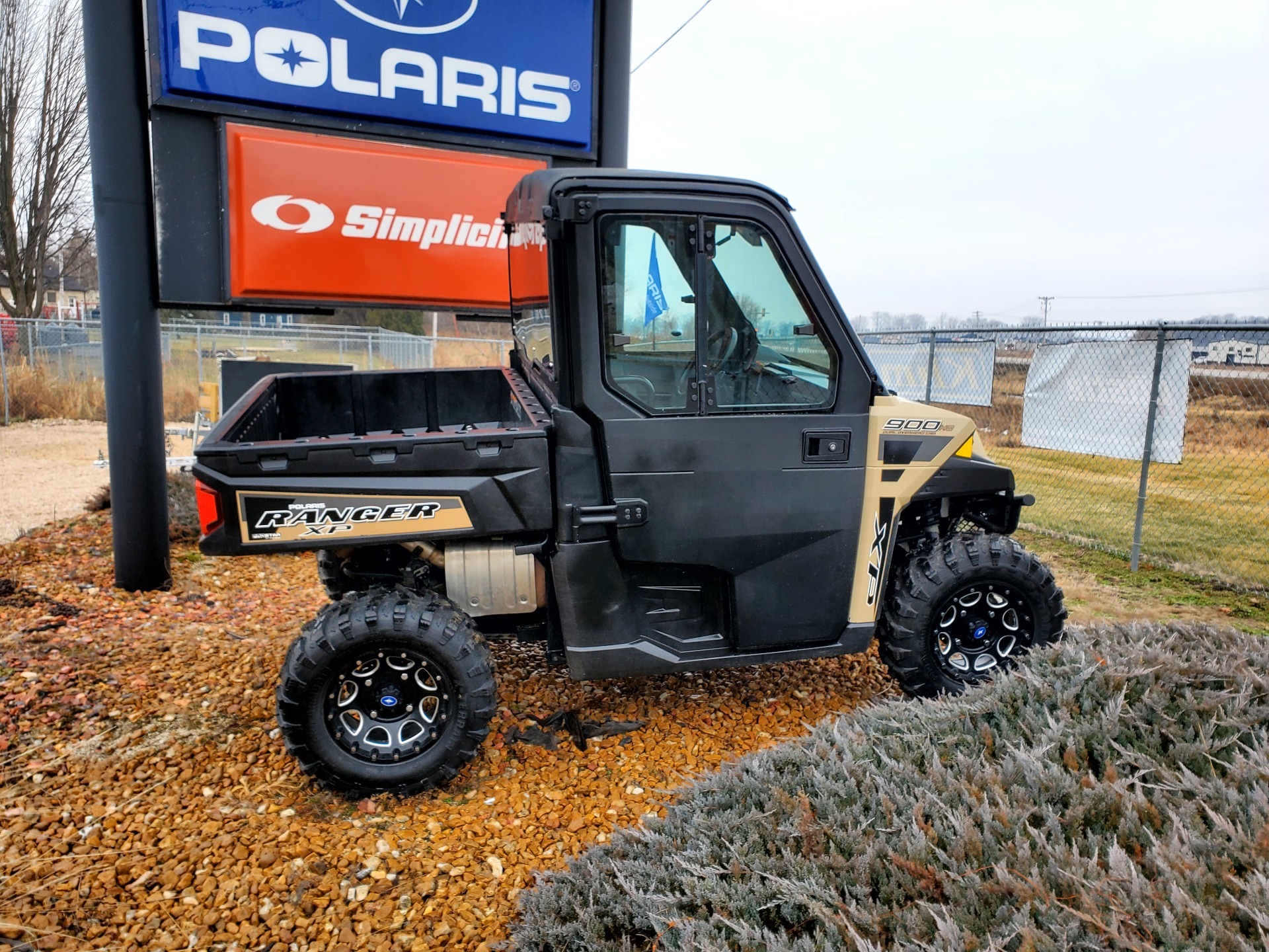 2019 Polaris Ranger XP 900 EPS in Fond Du Lac, Wisconsin - Photo 1