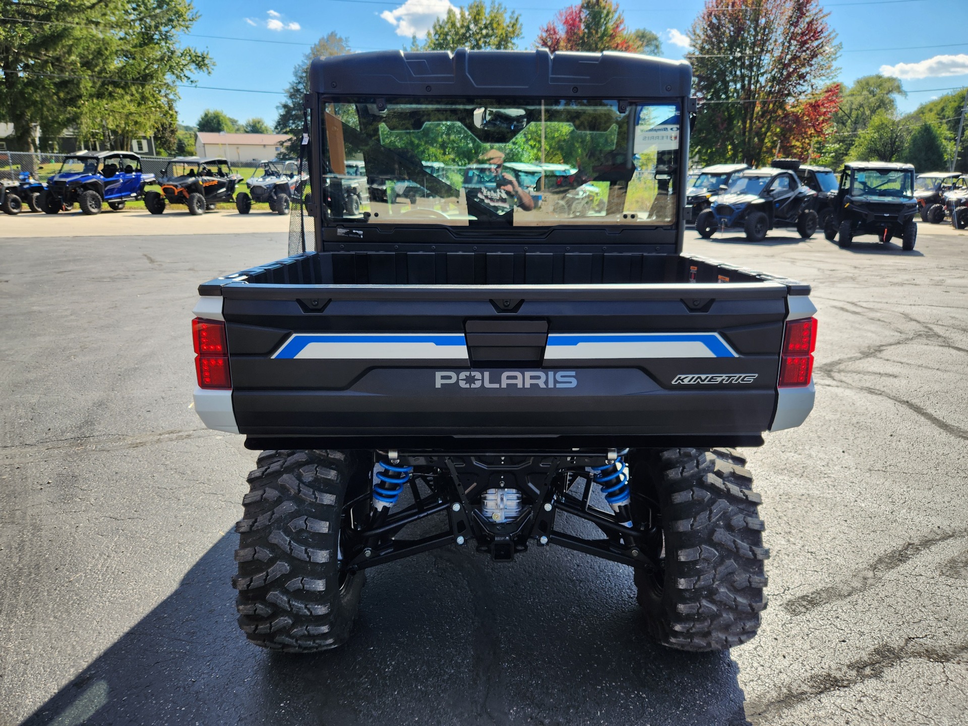 2024 Polaris Ranger XP Kinetic Premium in Fond Du Lac, Wisconsin - Photo 4