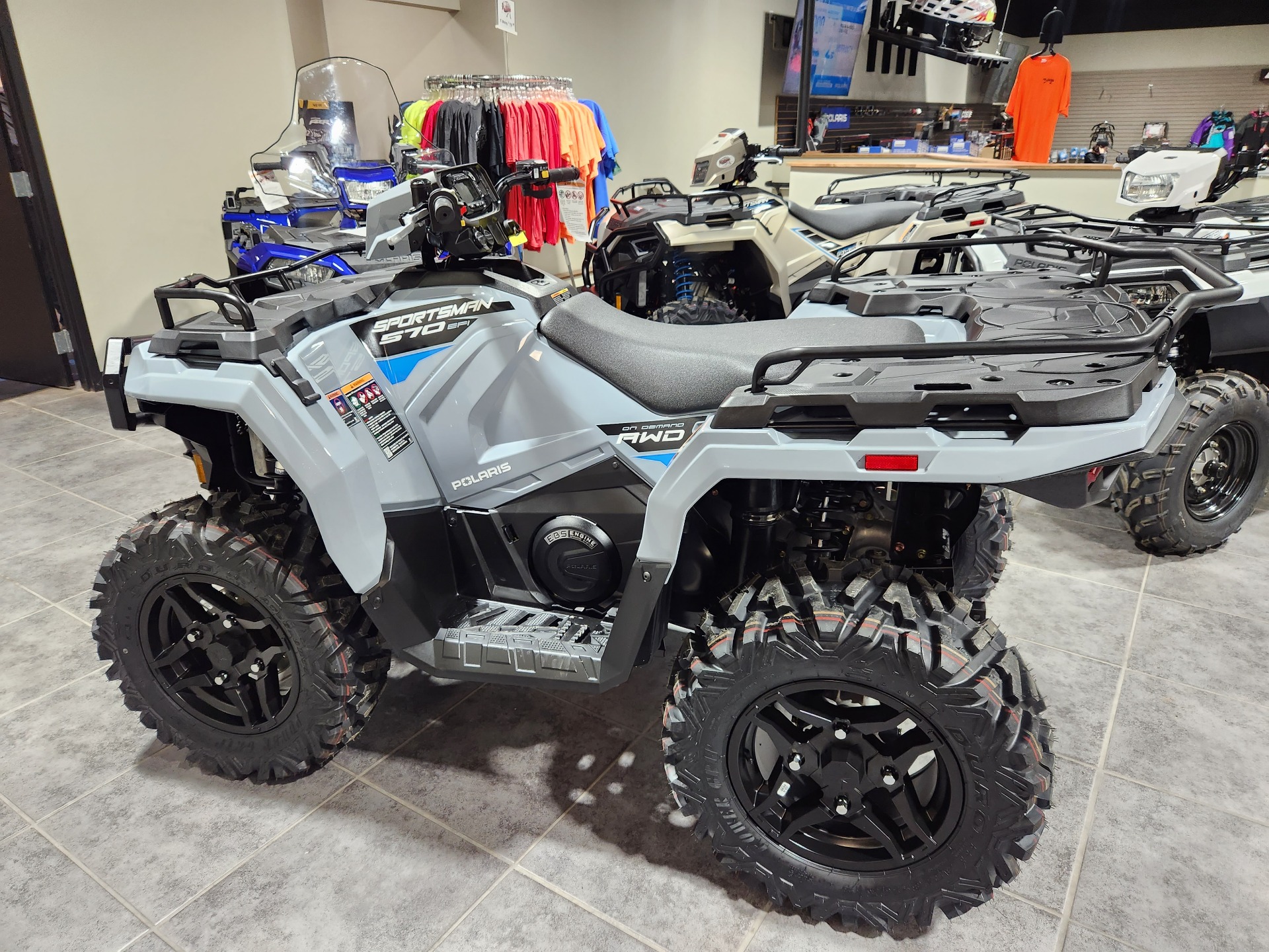 2024 Polaris Sportsman 570 Premium in Fond Du Lac, Wisconsin - Photo 2