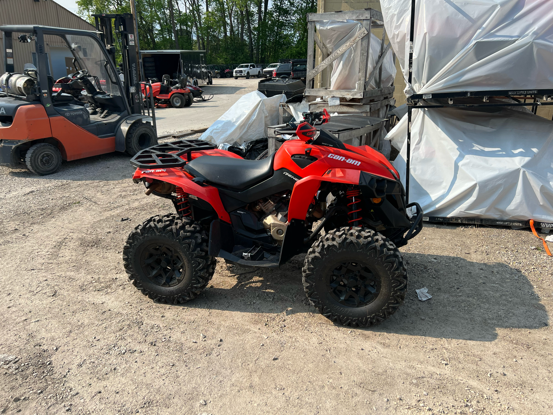 2016 Can-Am Renegade 570 in Fond Du Lac, Wisconsin - Photo 1
