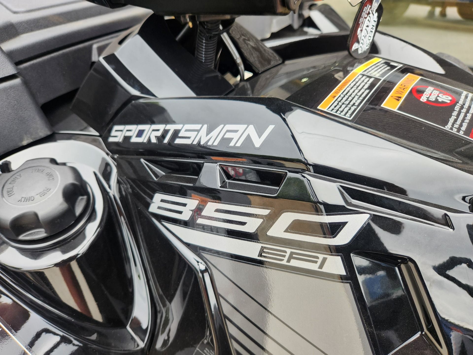 2024 Polaris Sportsman Touring 850 in Fond Du Lac, Wisconsin - Photo 8