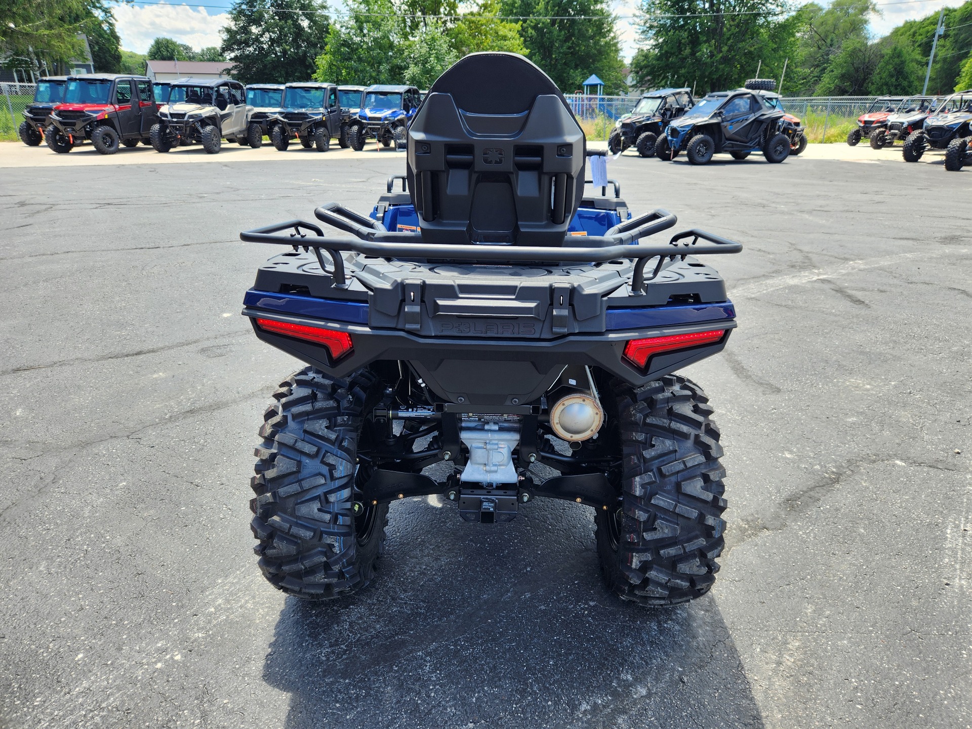 2025 Polaris Sportsman Touring 570 Premium in Fond Du Lac, Wisconsin - Photo 4