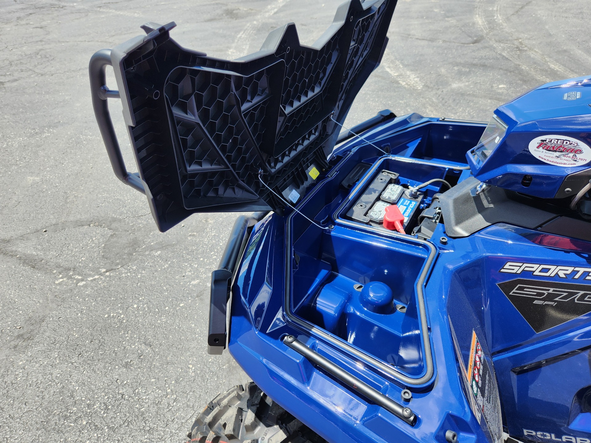 2025 Polaris Sportsman Touring 570 Premium in Fond Du Lac, Wisconsin - Photo 8