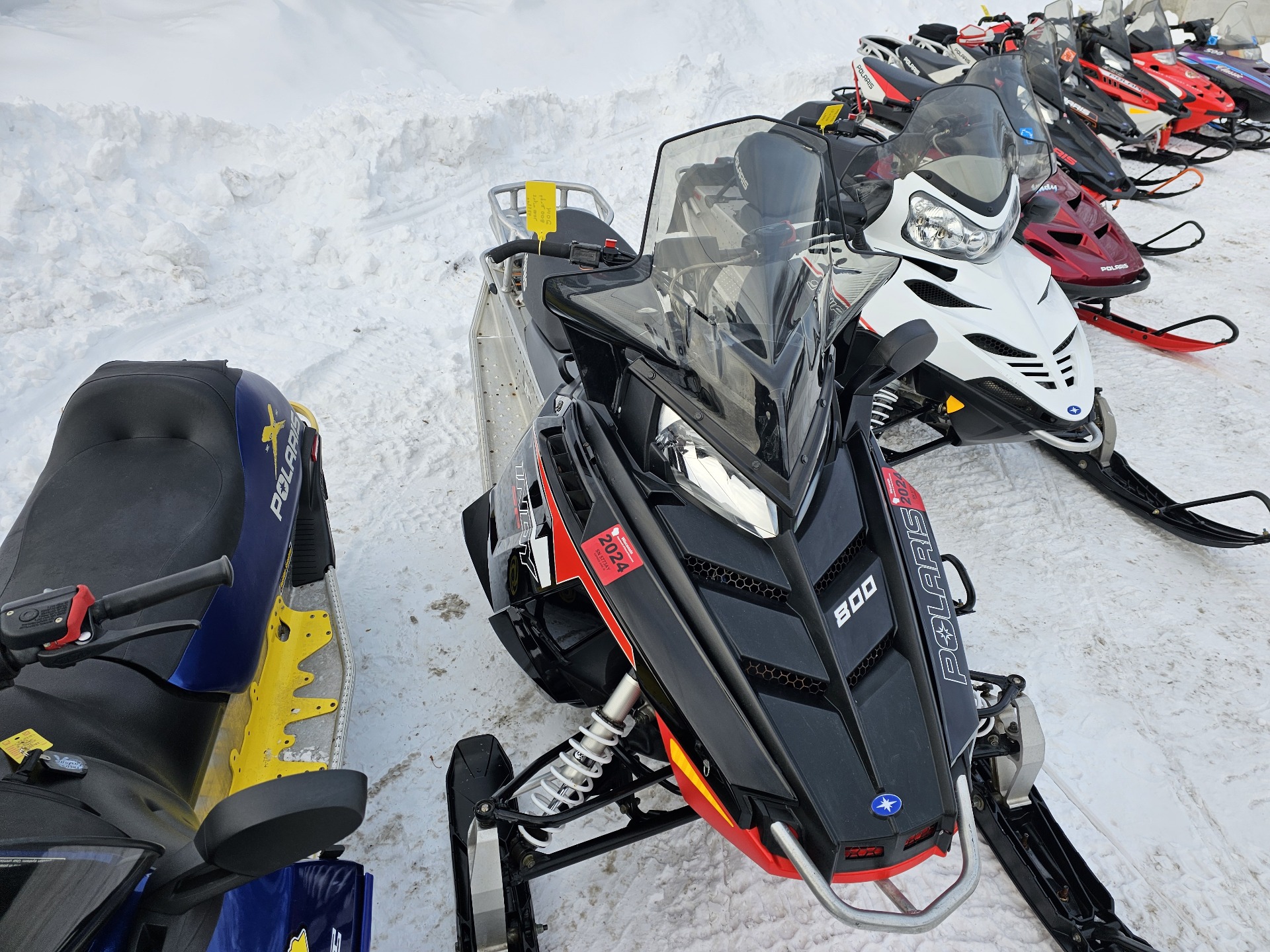 2014 Polaris 800 INDY® SP ES in Fond Du Lac, Wisconsin - Photo 2