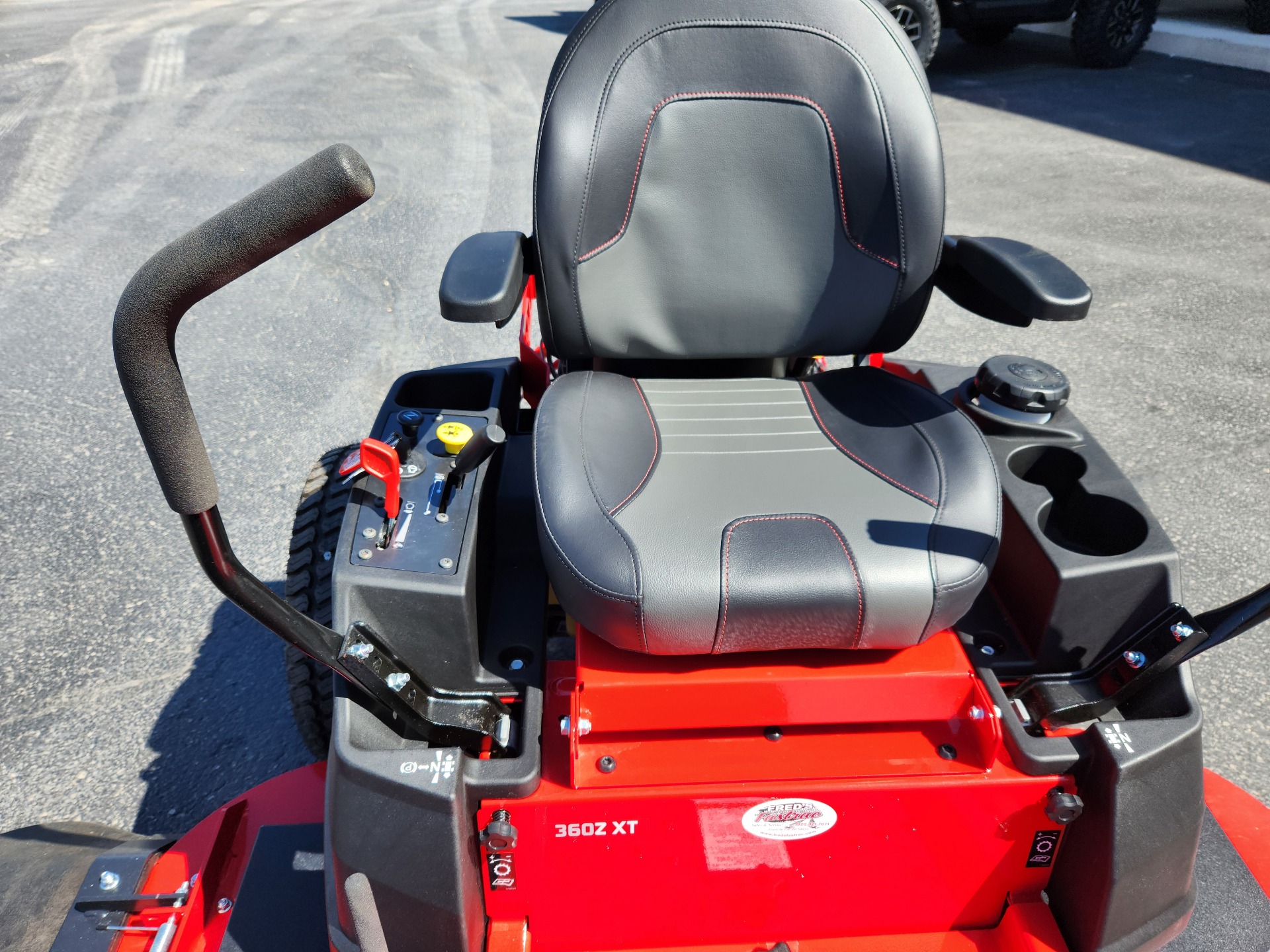 2022 Snapper 360Z XT 61 in. Briggs & Stratton Commercial Series 25 hp in Fond Du Lac, Wisconsin - Photo 8