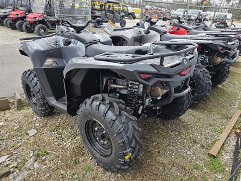 2024 Can-Am Outlander DPS 700 in Crossville, Tennessee - Photo 3