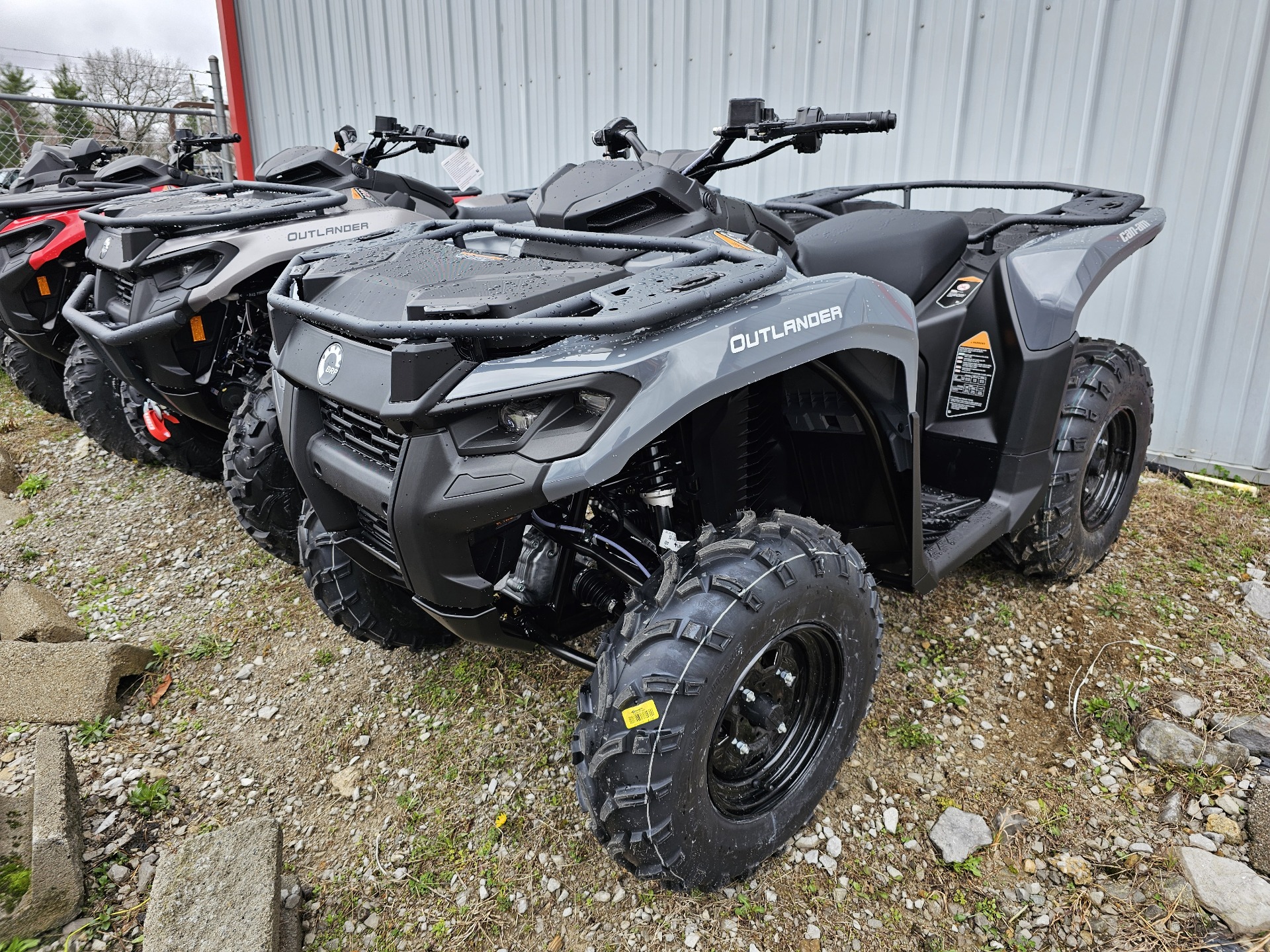 2024 Can-Am Outlander DPS 700 in Crossville, Tennessee - Photo 5