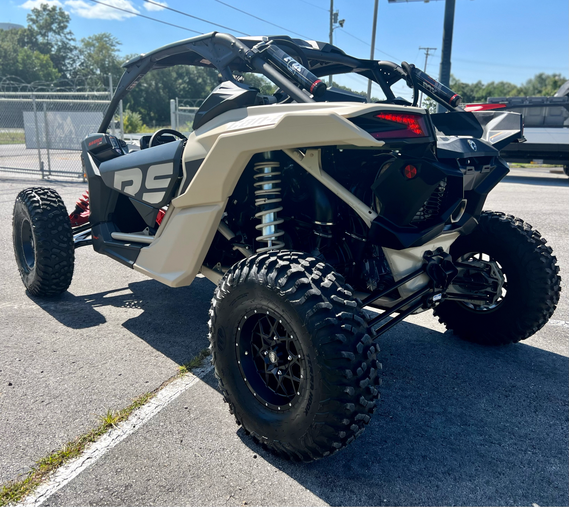 2023 Can-Am Maverick X3 X RS Turbo RR with Smart-Shox 72 in Crossville, Tennessee - Photo 2