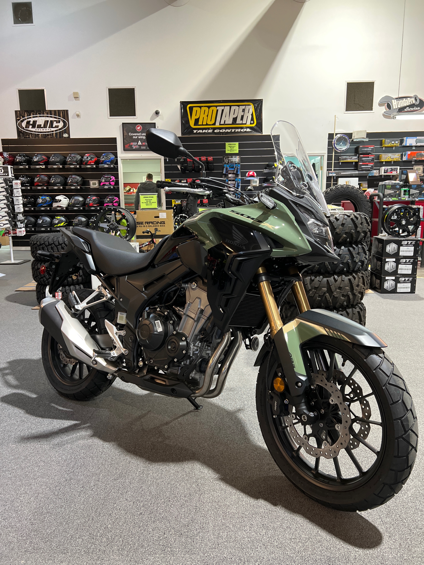 2023 Honda CB500X ABS in Crossville, Tennessee - Photo 2