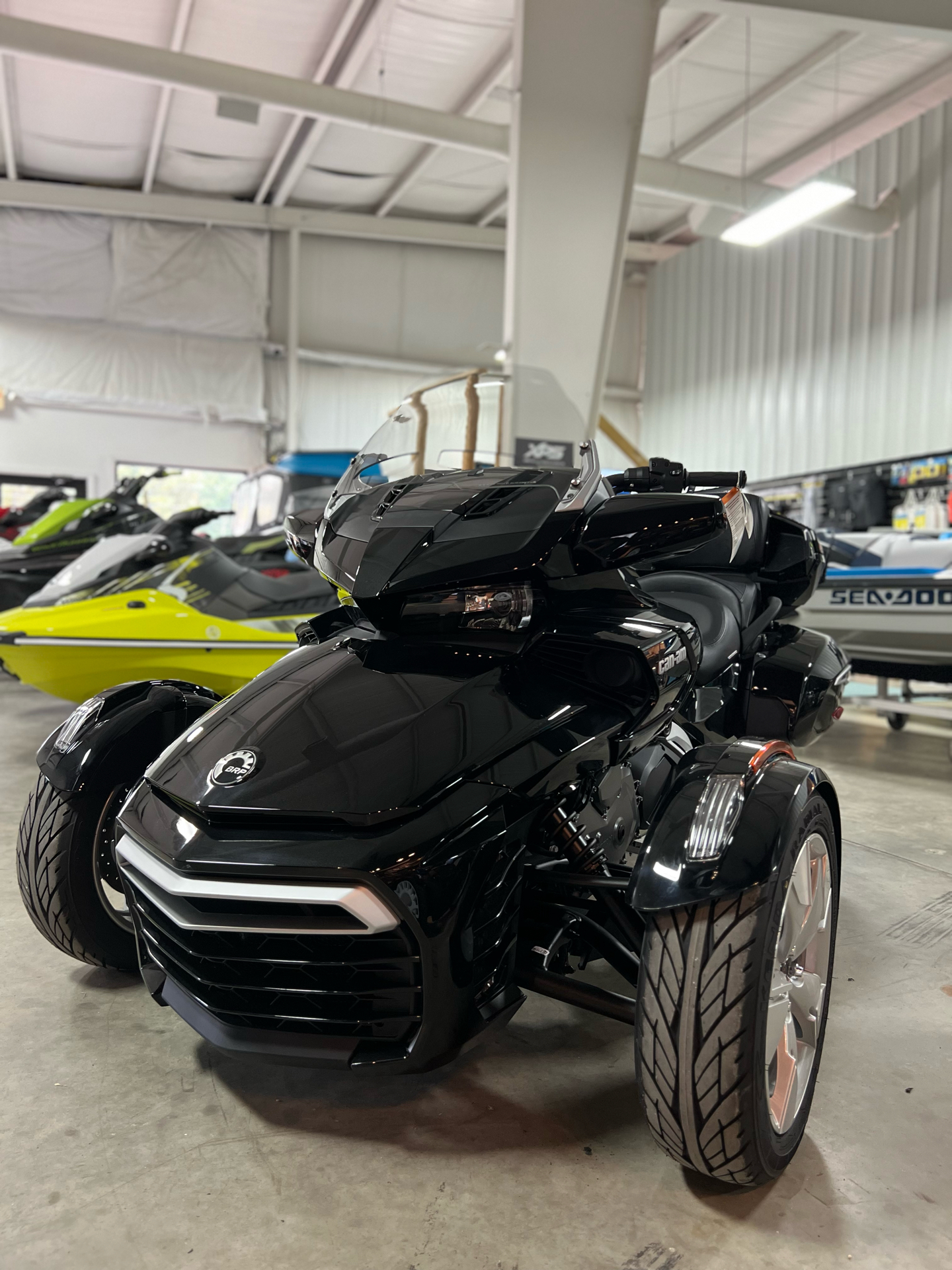 2023 Can-Am Spyder F3 Limited in Crossville, Tennessee - Photo 6