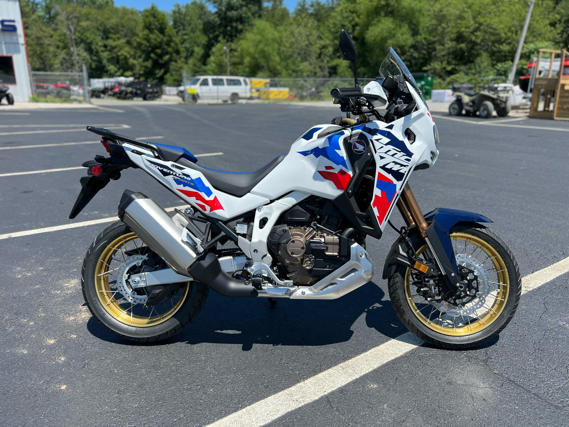 2024 Honda Africa Twin Adventure Sports ES DCT in Crossville, Tennessee - Photo 2