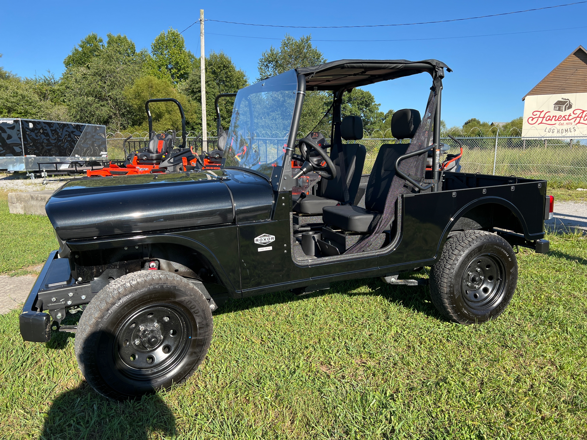 2022 Mahindra Roxor Base Model in Crossville, Tennessee - Photo 1