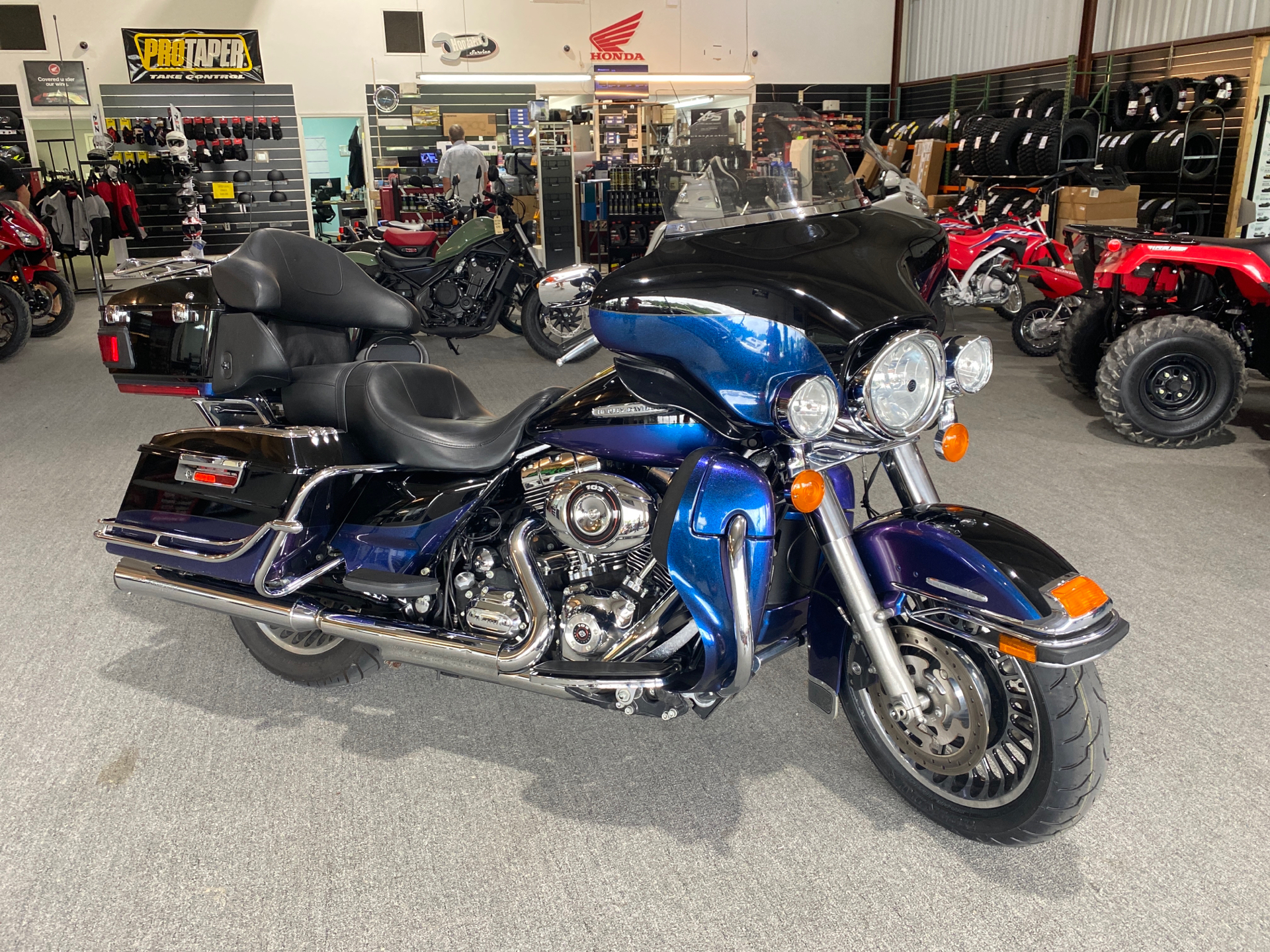 2010 Harley-Davidson Electra Glide® Ultra Limited in Crossville, Tennessee - Photo 1