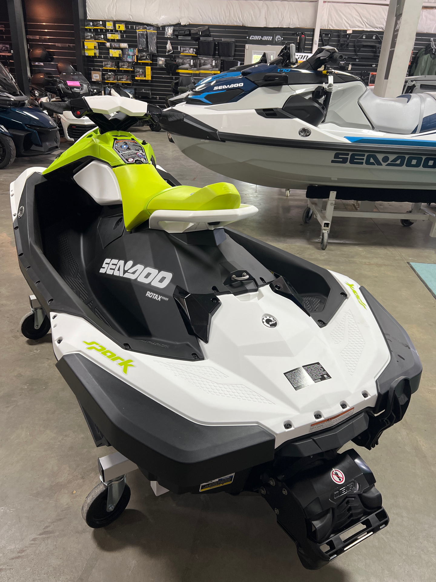 2023 Sea-Doo Spark 2up 90 hp iBR Convenience Package in Crossville, Tennessee - Photo 3