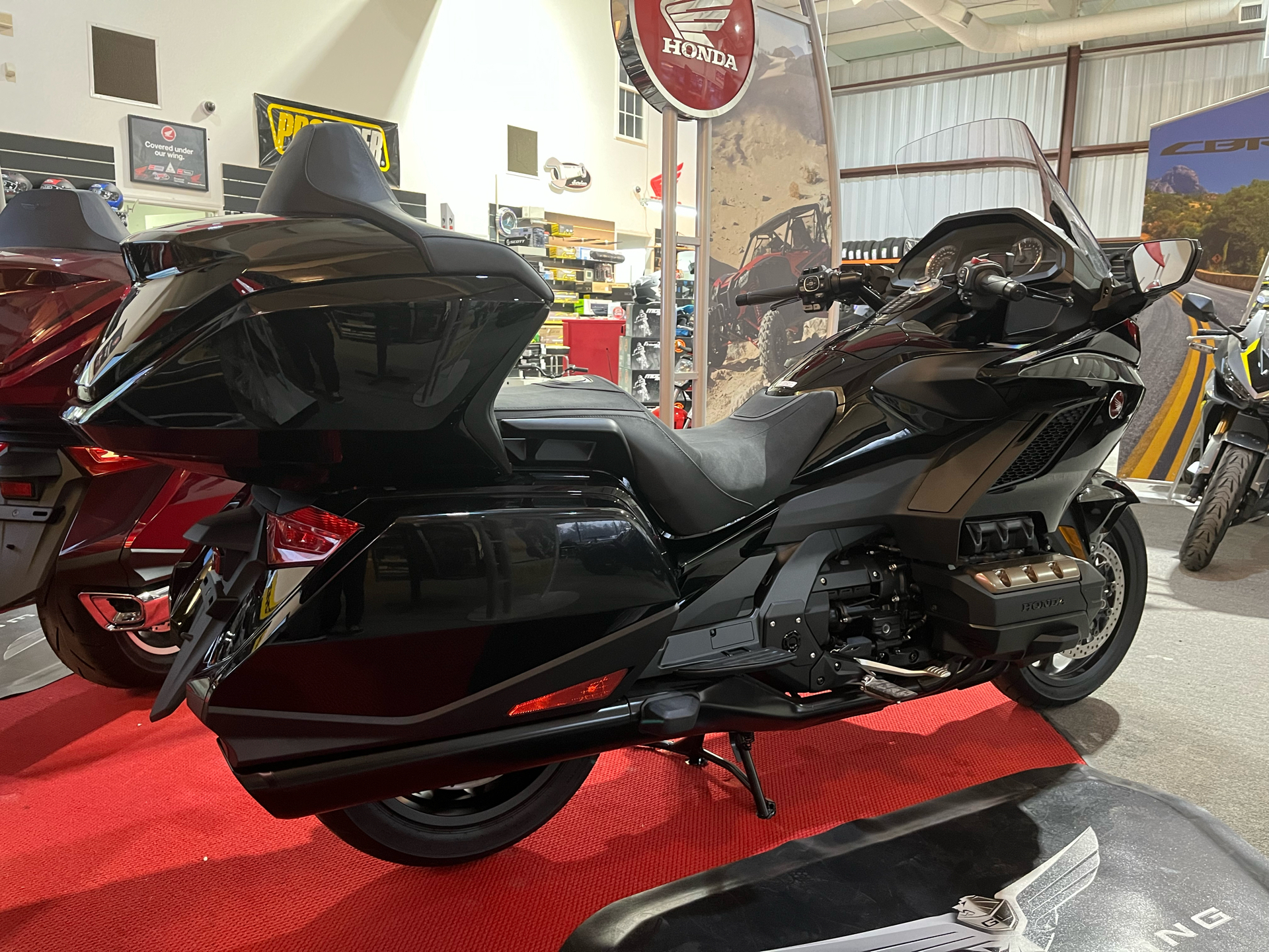 2023 Honda Gold Wing Tour in Crossville, Tennessee - Photo 4