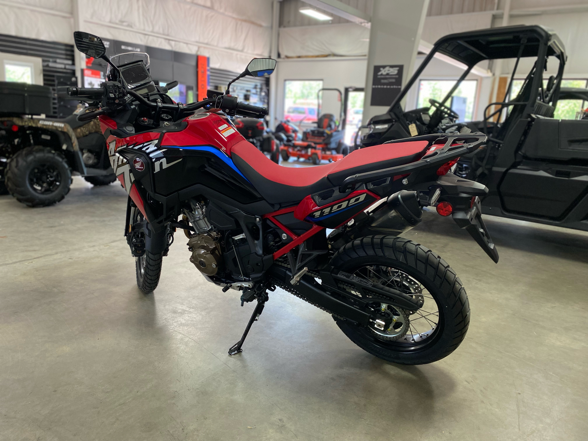 2022 Honda Africa Twin in Crossville, Tennessee - Photo 2