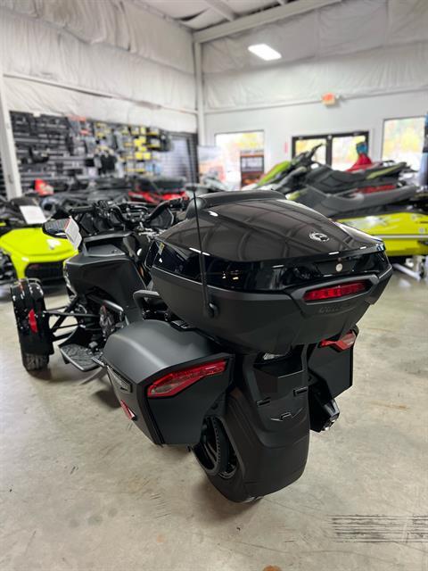 2023 Can-Am Spyder F3 Limited in Crossville, Tennessee - Photo 3