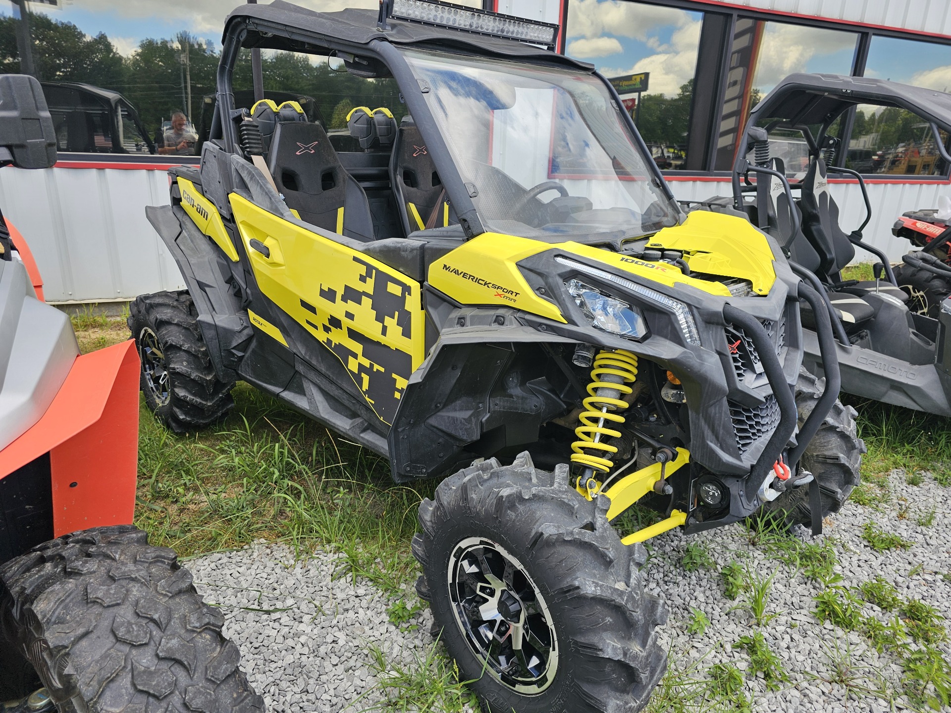 2019 Can-Am Maverick Sport X MR 1000R in Crossville, Tennessee - Photo 1