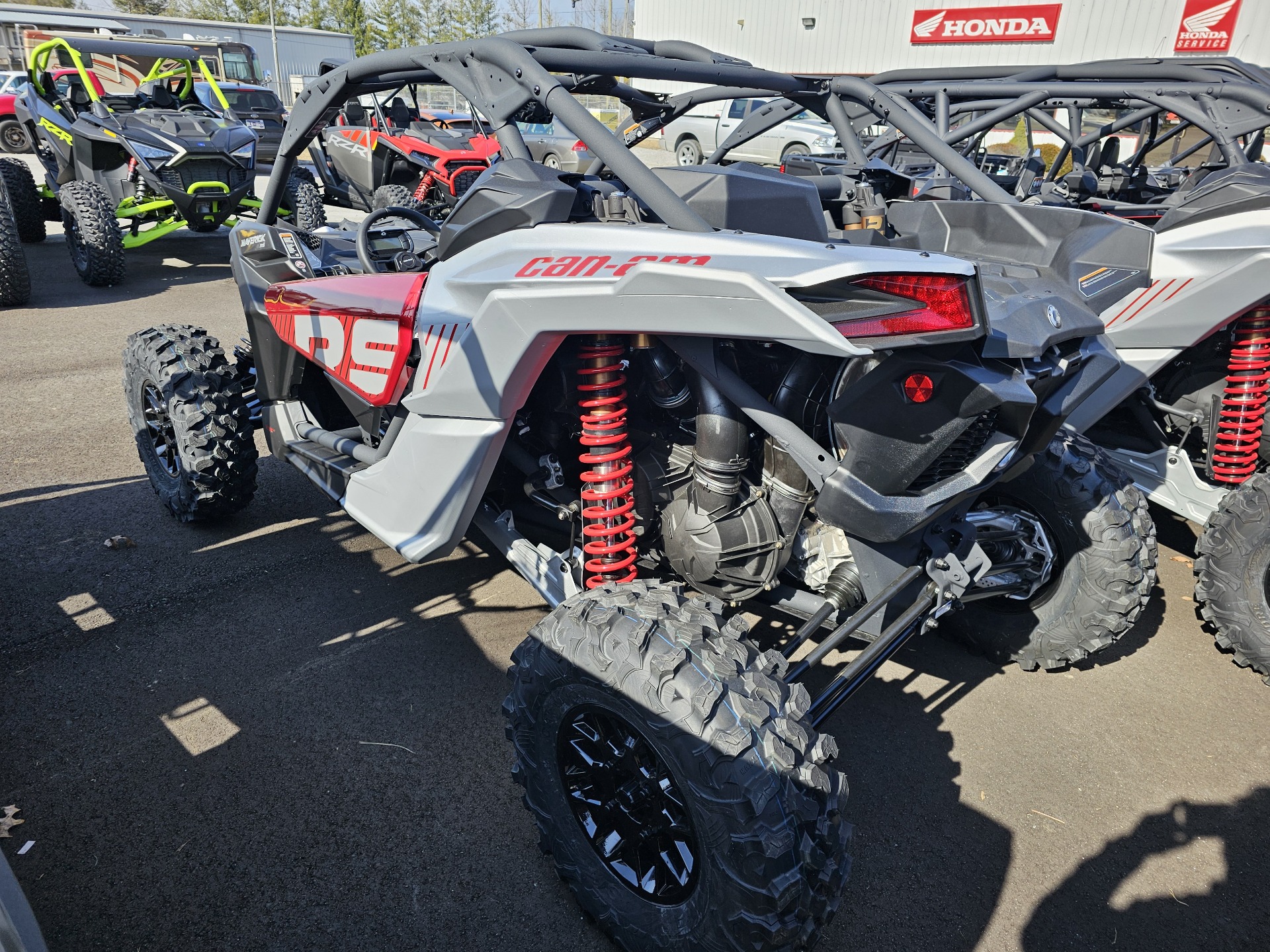 2024 Can-Am Maverick X3 RS Turbo in Crossville, Tennessee - Photo 3