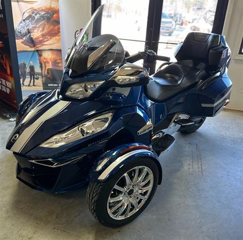 2017 Can-Am Spyder RT-S in Crossville, Tennessee - Photo 1