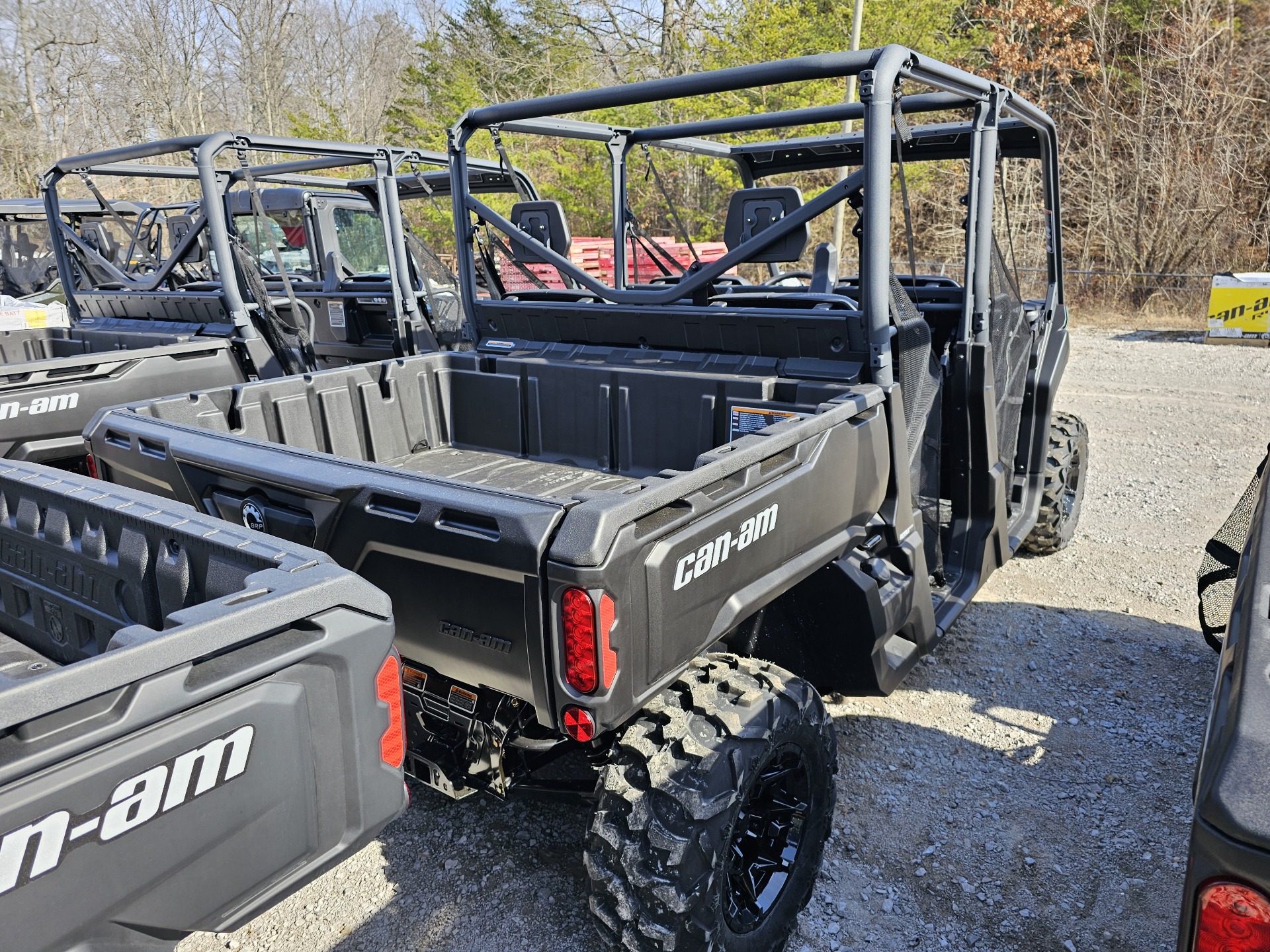 2024 Can-Am Defender MAX DPS HD9 in Crossville, Tennessee - Photo 3