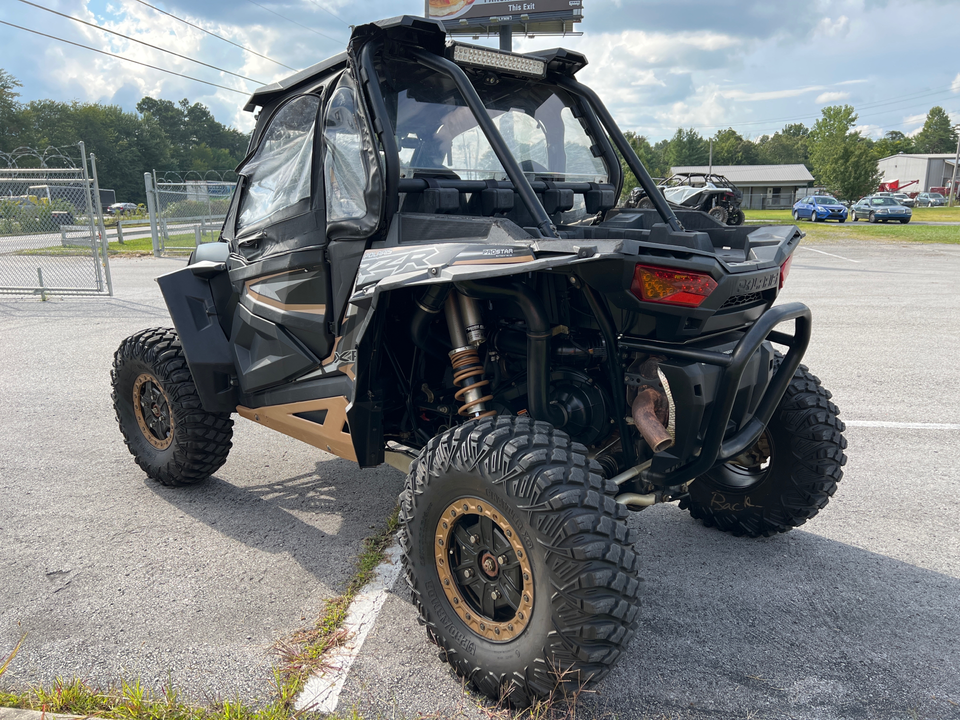 2018 Polaris RZR XP 1000 EPS Trails and Rocks Edition in Crossville, Tennessee - Photo 4