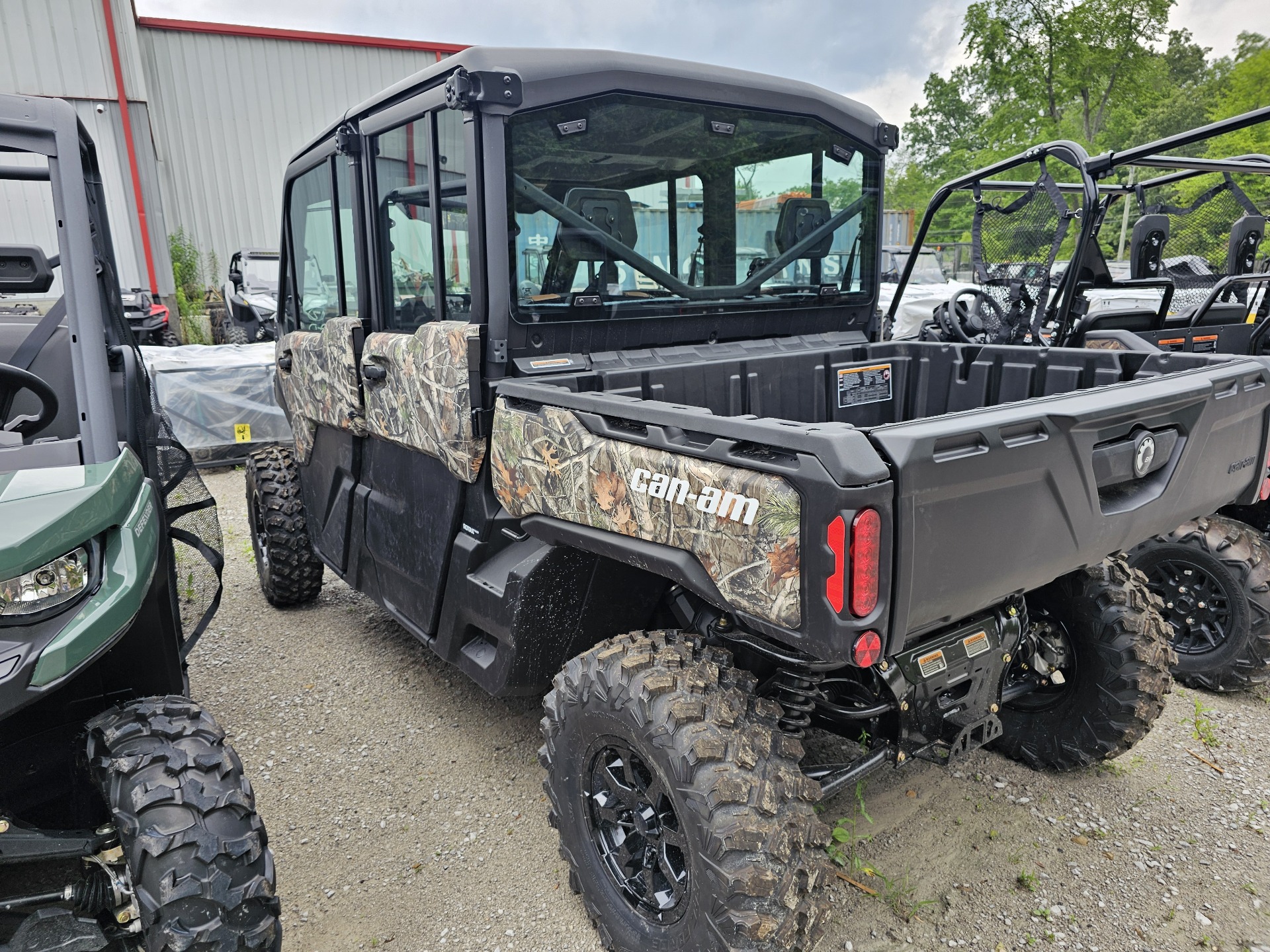 2024 Can-Am Defender MAX Limited in Crossville, Tennessee - Photo 4