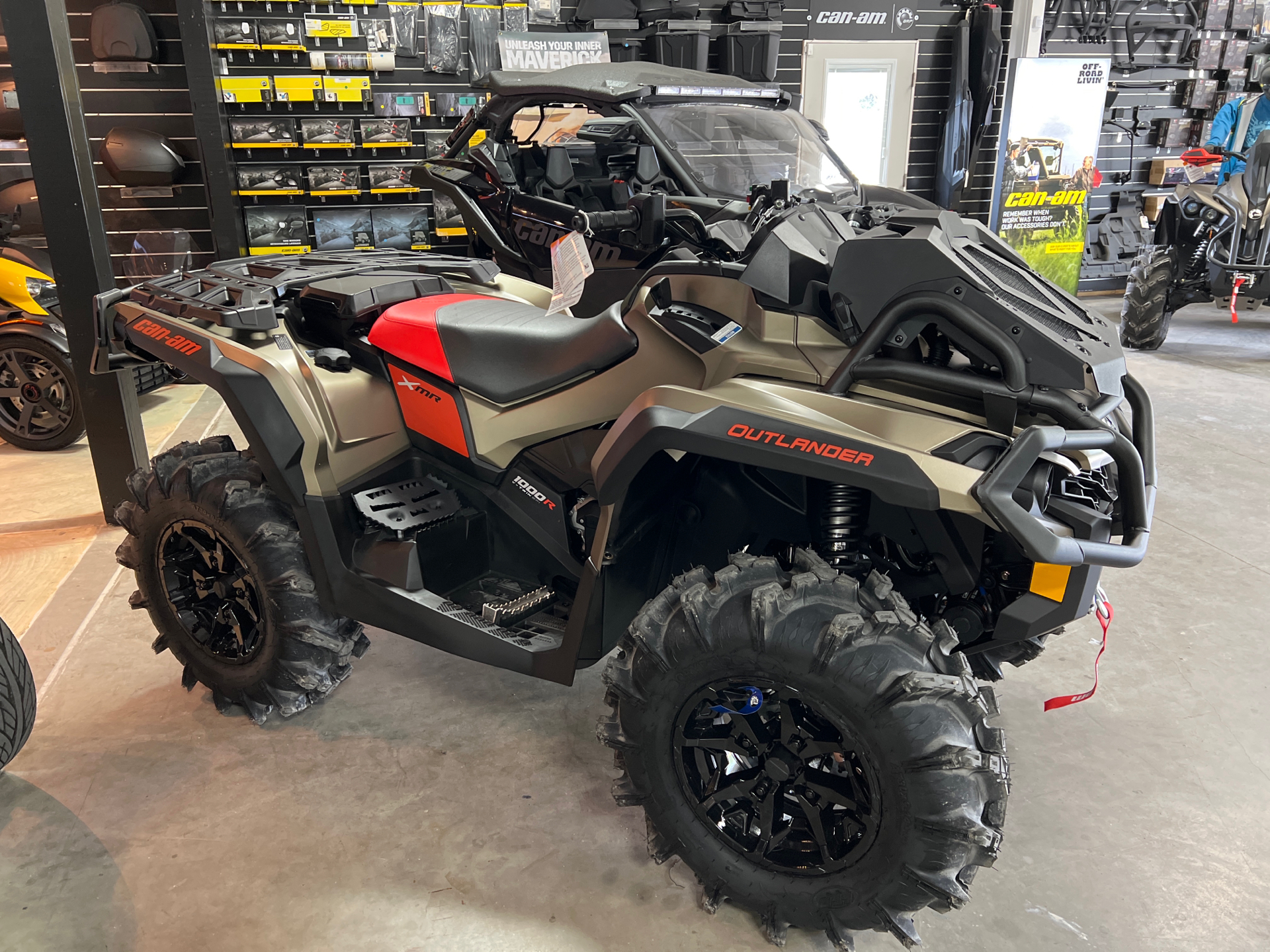 2022 Can-Am Outlander X MR 1000R in Crossville, Tennessee - Photo 2