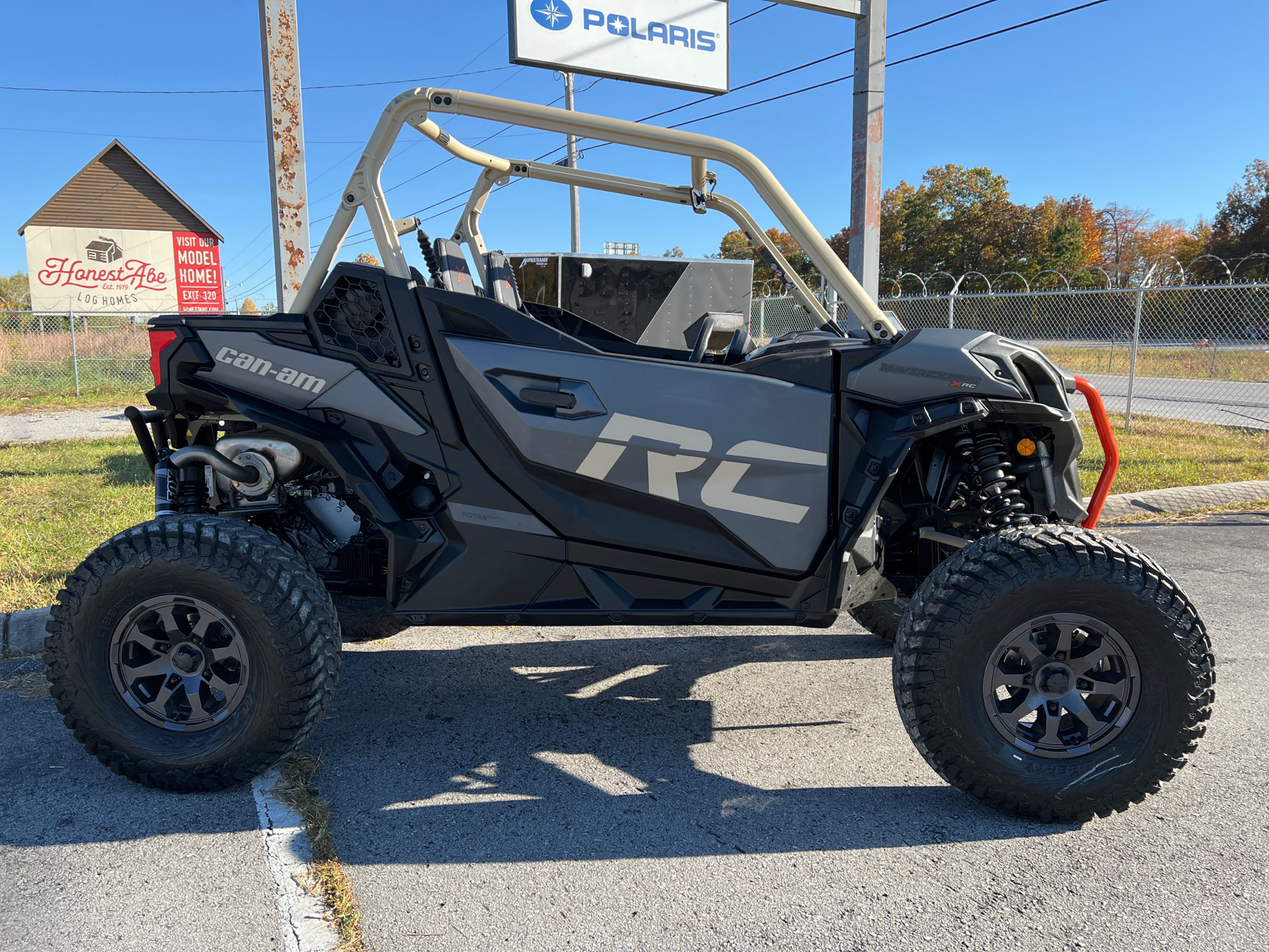 2023 Can-Am Maverick Sport X RC in Crossville, Tennessee - Photo 2