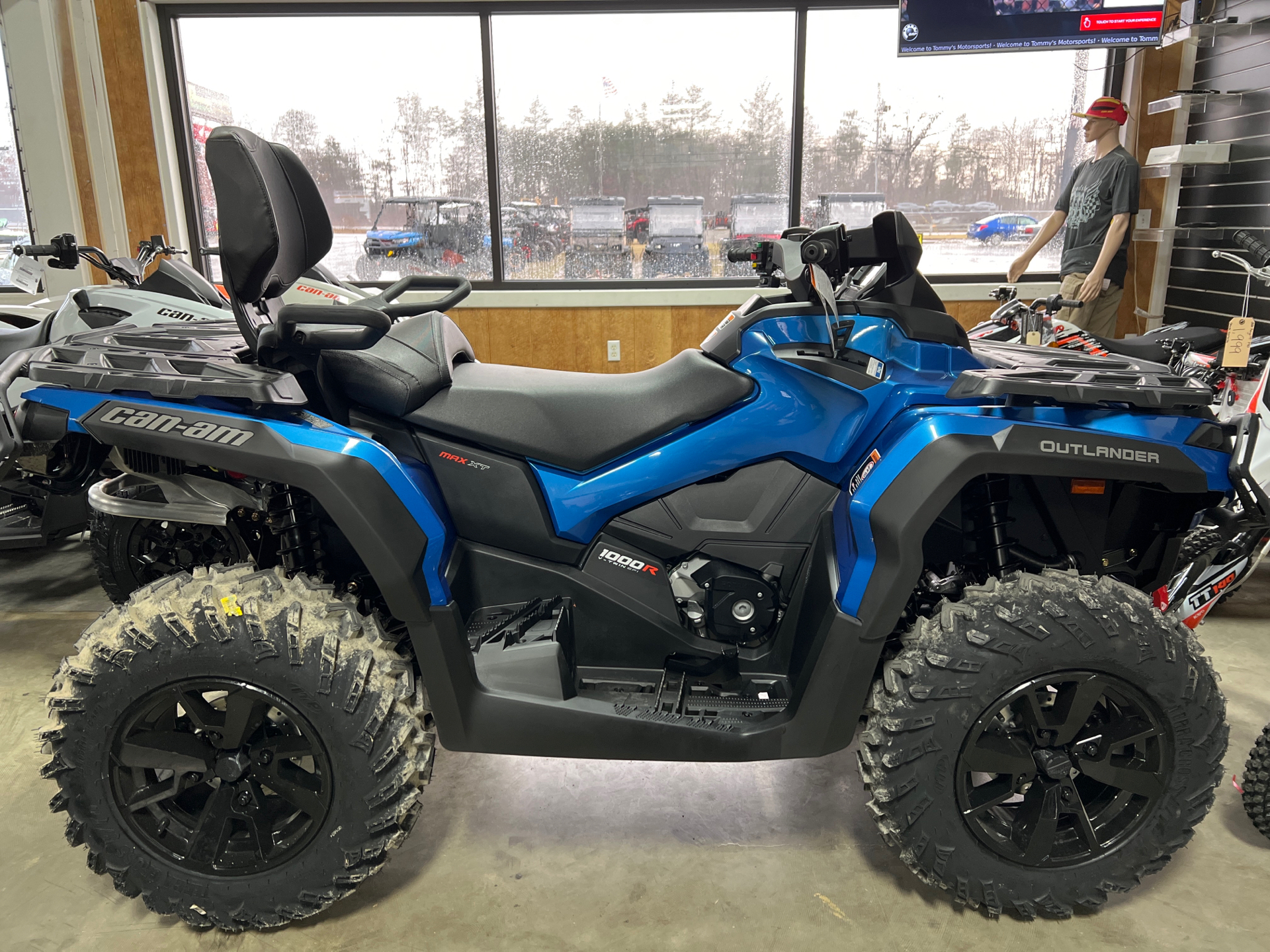 2023 Can-Am Outlander MAX XT 1000R in Crossville, Tennessee - Photo 1
