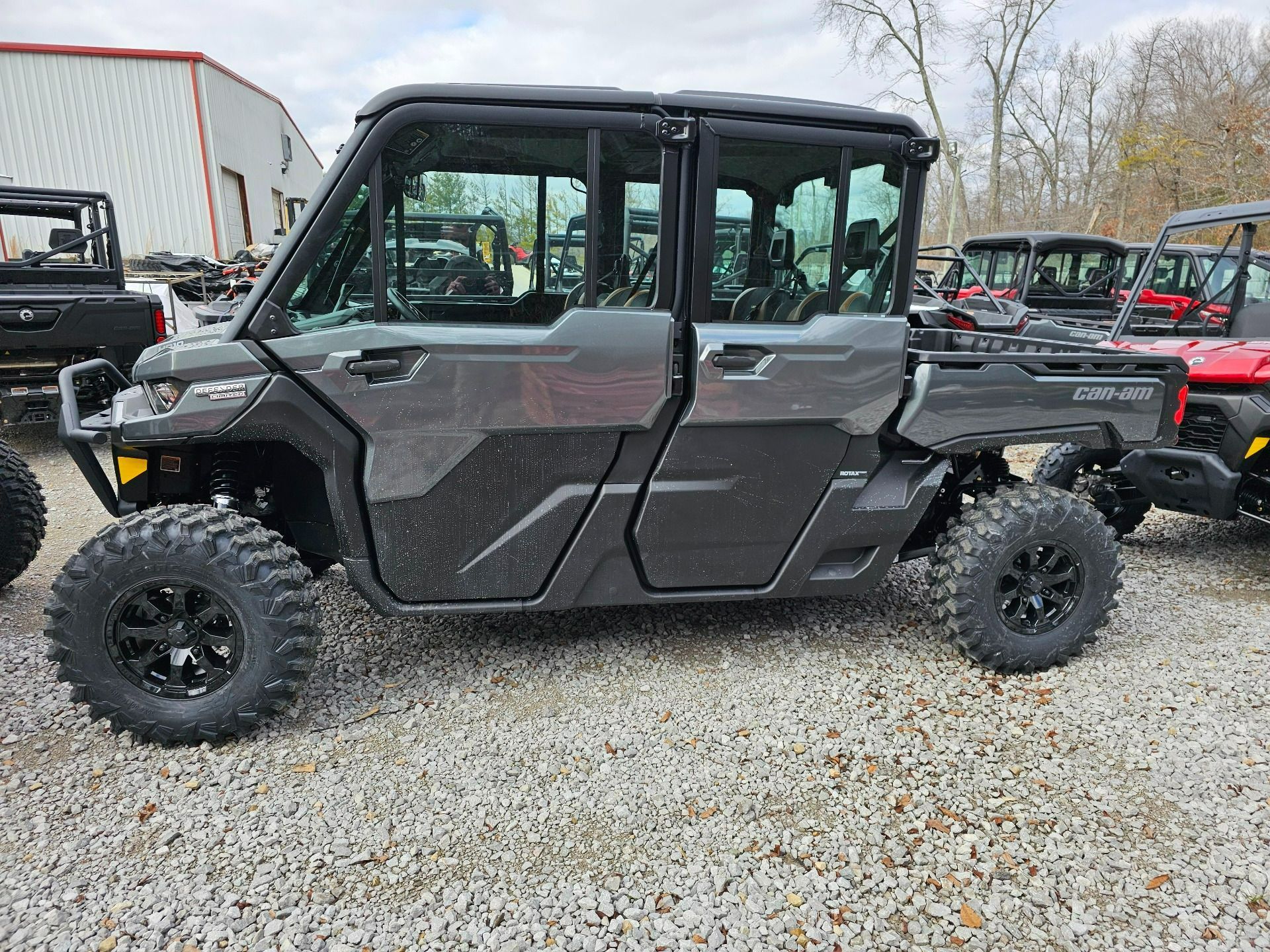 2024 Can-Am Defender MAX Limited HD10 in Crossville, Tennessee - Photo 3