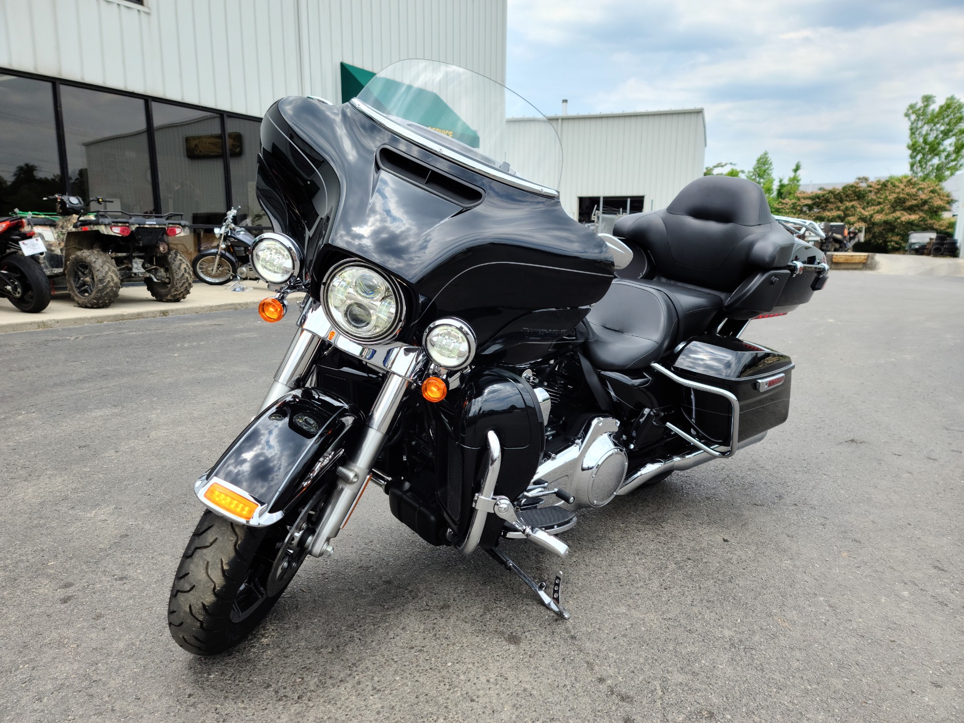 2015 Harley-Davidson Ultra Limited Low in Clinton, Tennessee - Photo 4